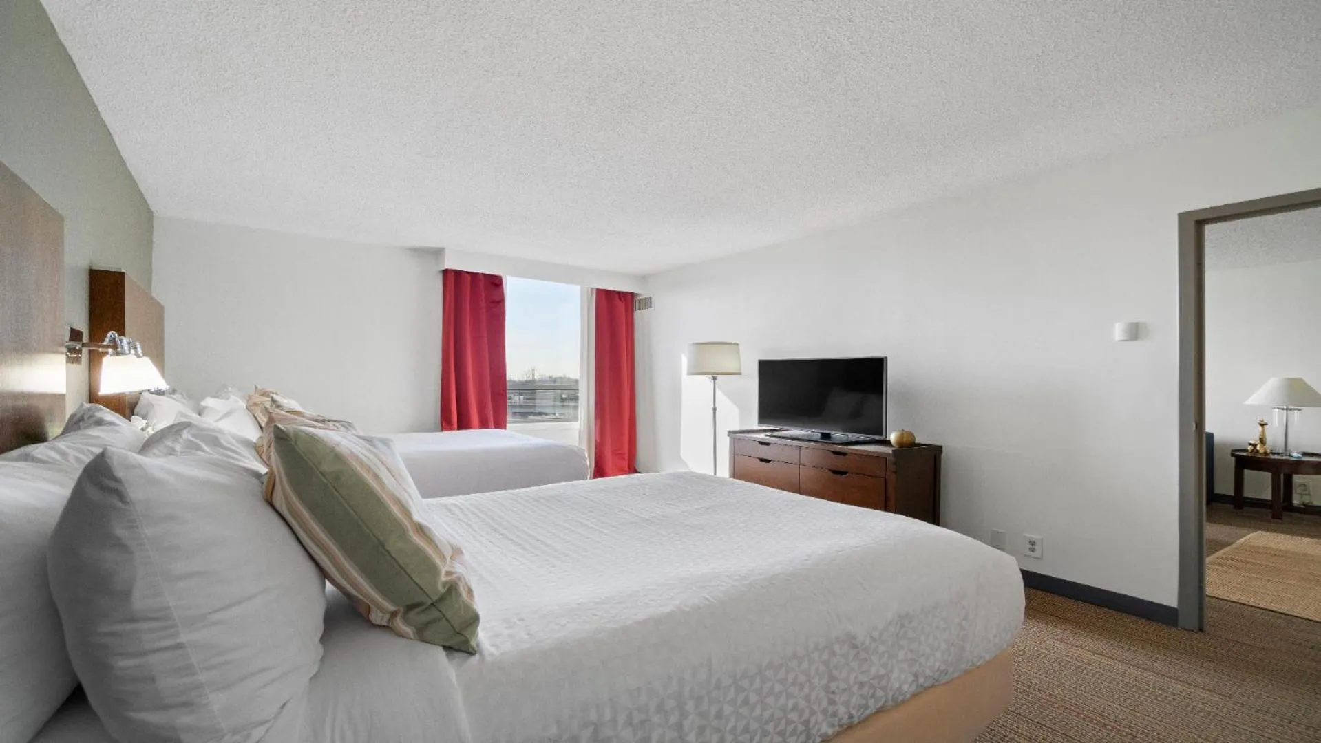 Bed in 315 LoSo Hotel Airport