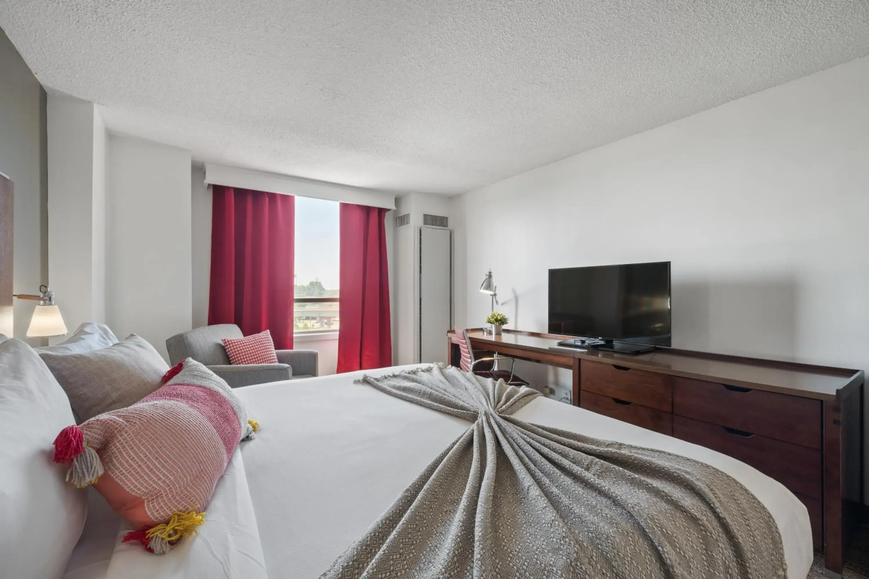 Bed in 315 LoSo Hotel Airport Bed in 315 LoSo Hotel Airport