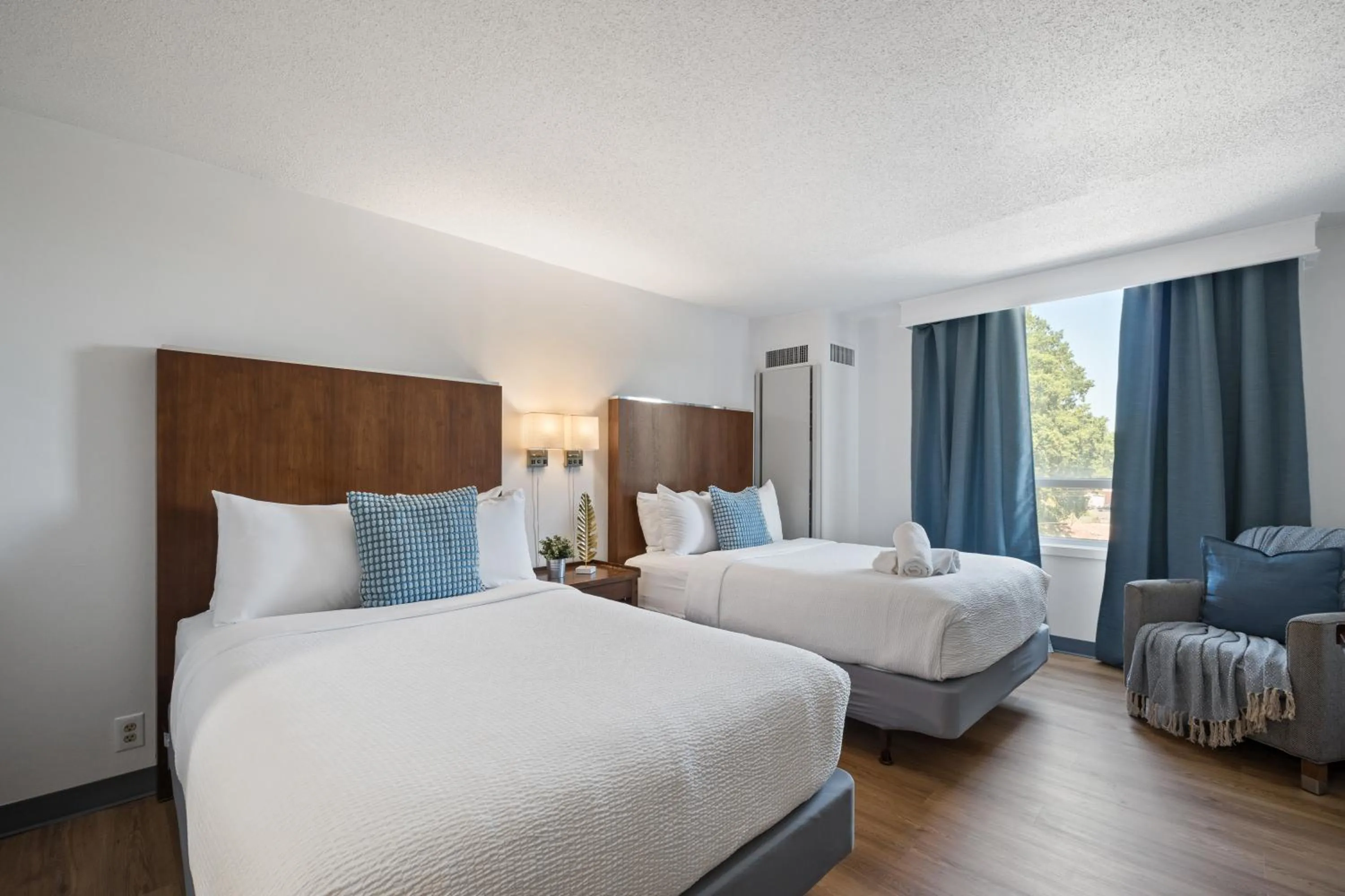 Bed in 315 LoSo Hotel Airport