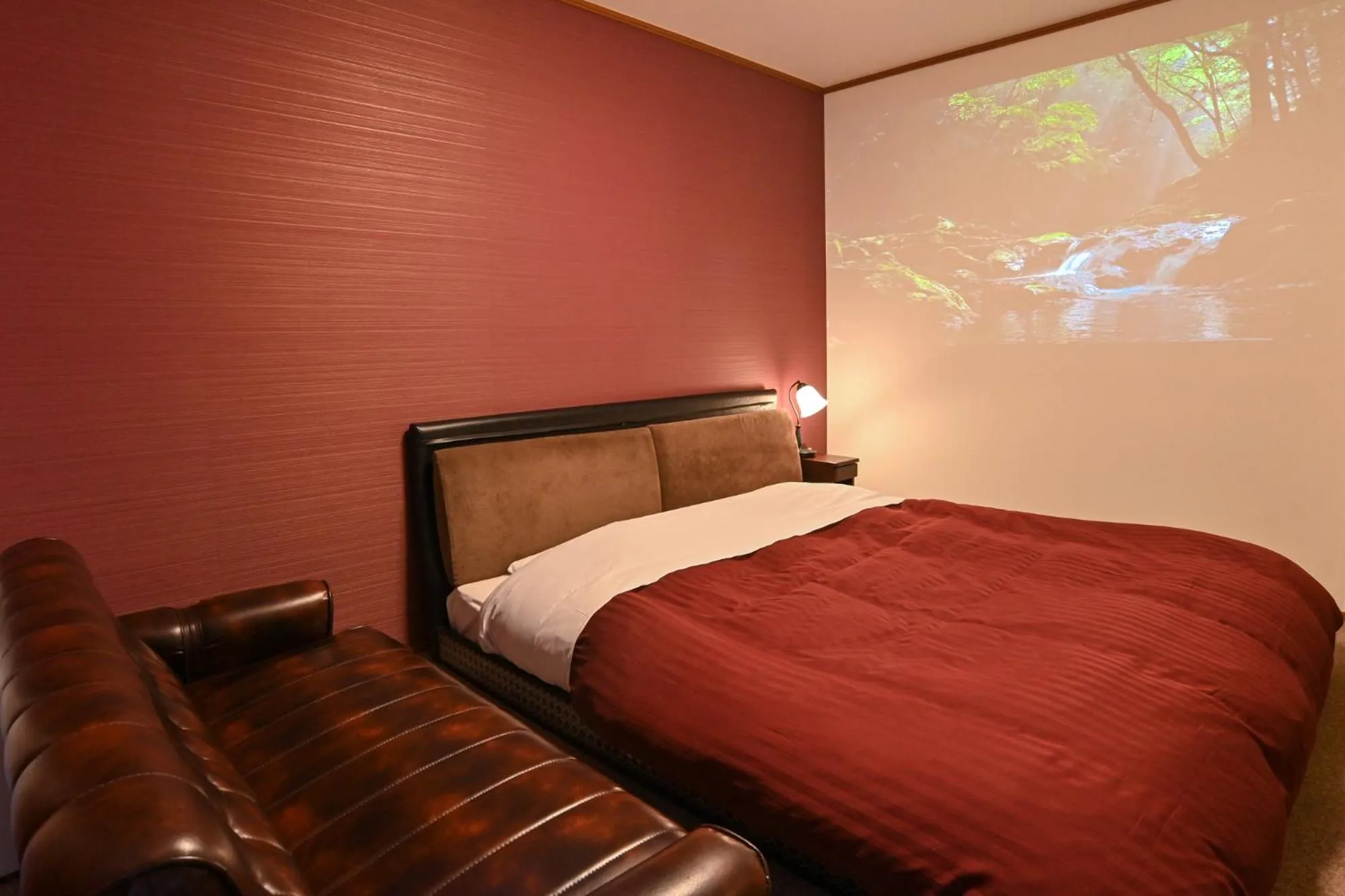 Bed in Lake side inn Beehive