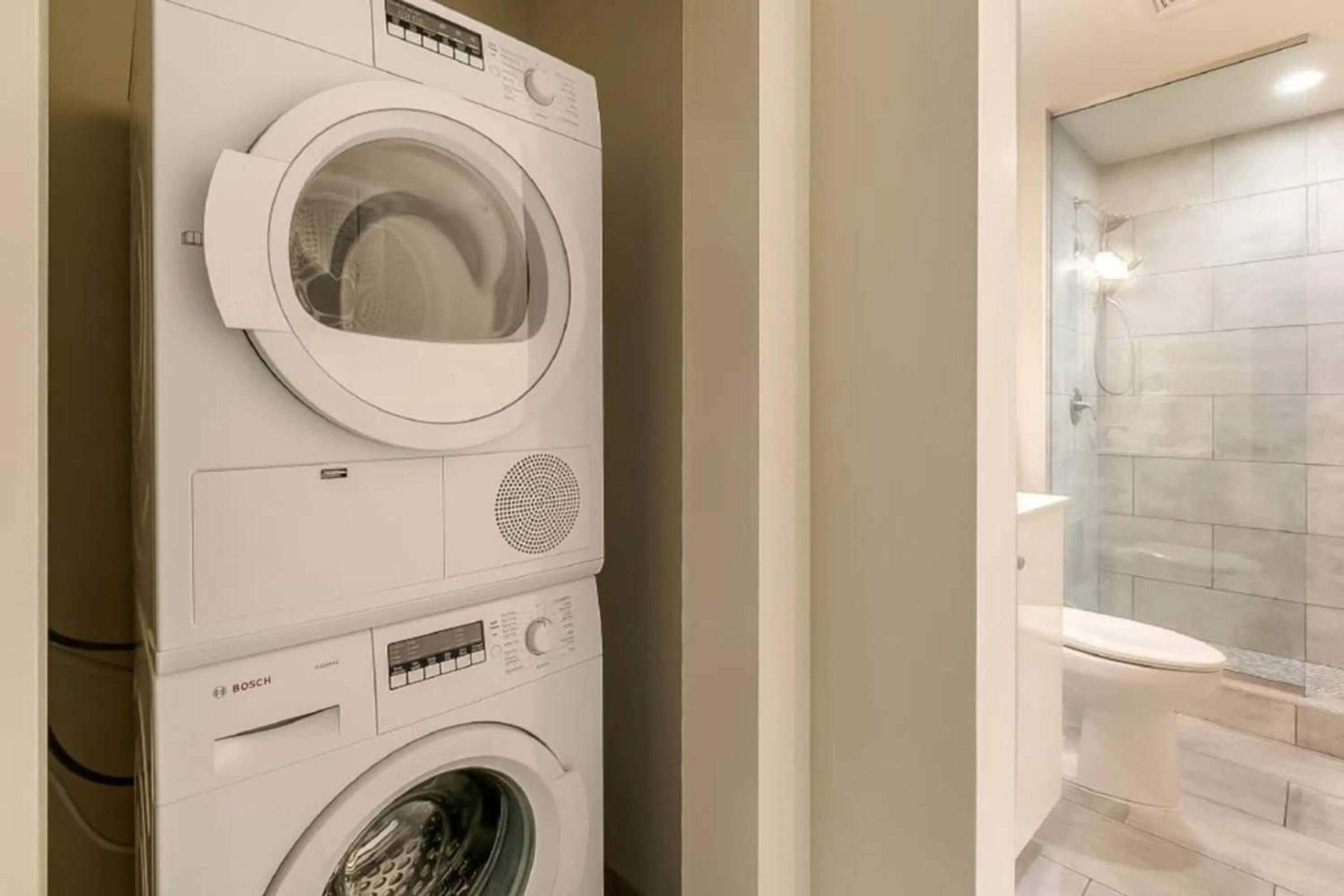 washing machine in Spacious Modern Condo near French Quarter