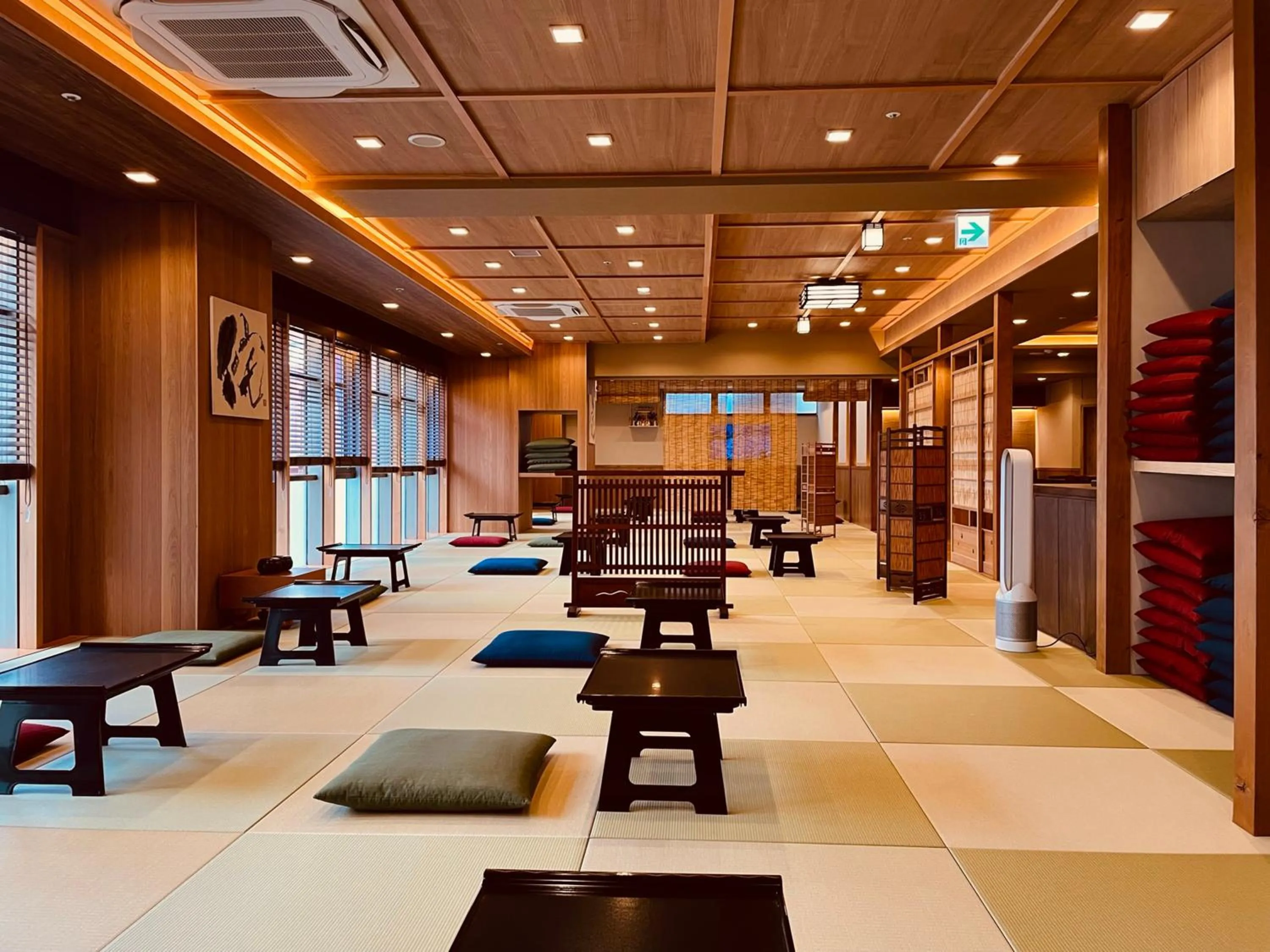 Restaurant/places to eat in SPABLIC INN - Capsule Hatago Akasaka