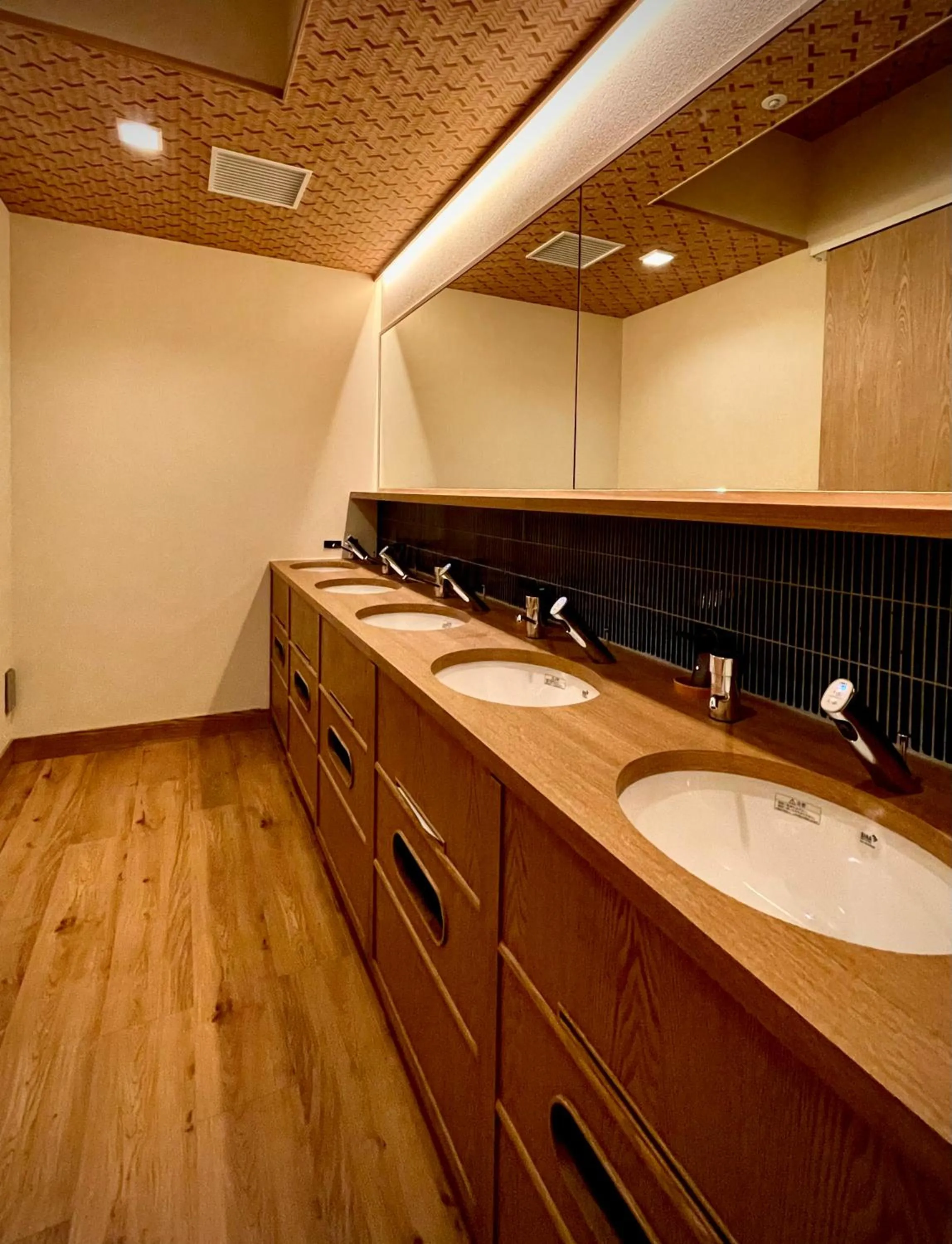 Toilet in SPABLIC INN - Capsule Hatago Akasaka