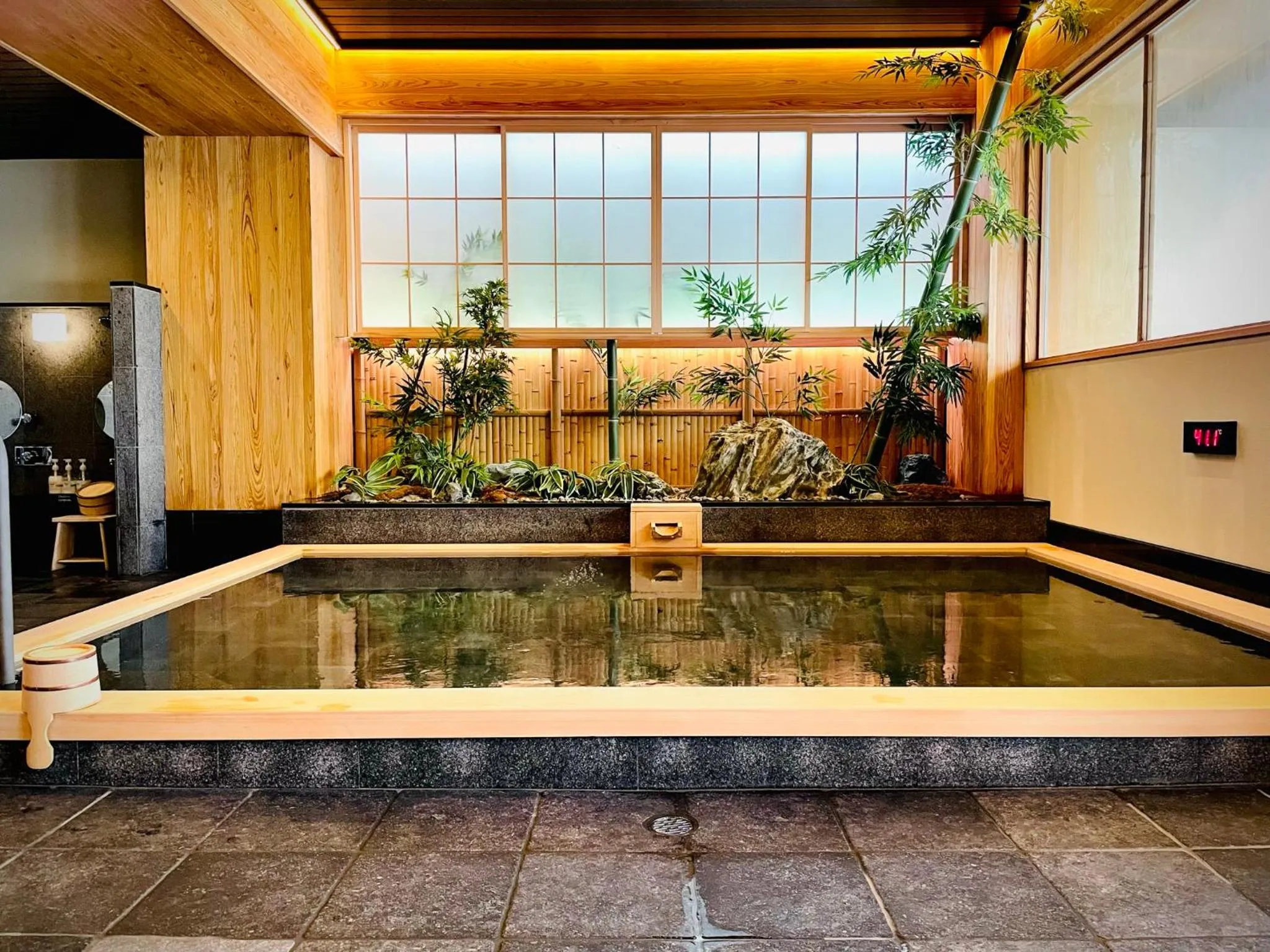Spa and wellness centre/facilities in SPABLIC INN - Capsule Hatago Akasaka