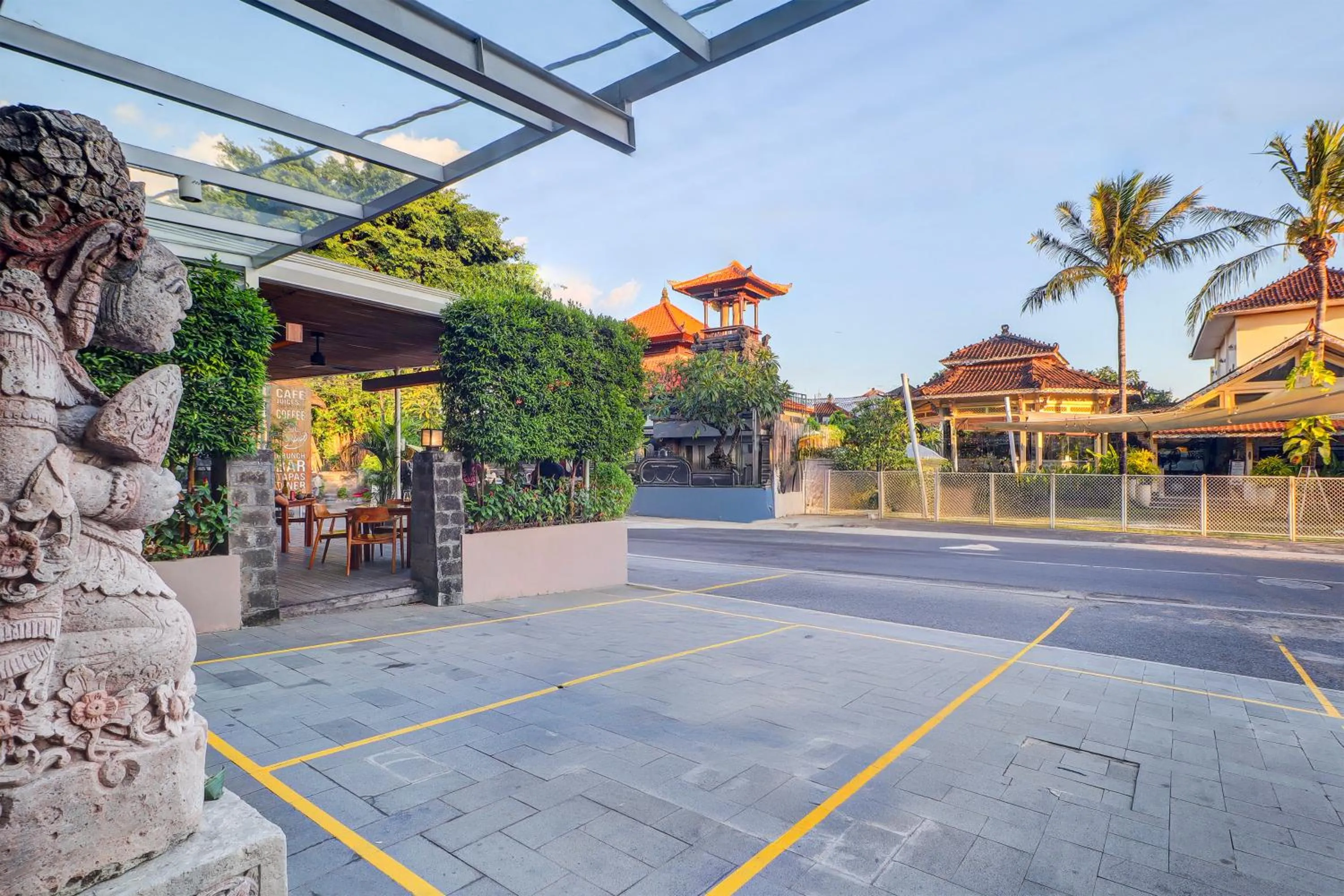 Parking in Palette Signature Hotel