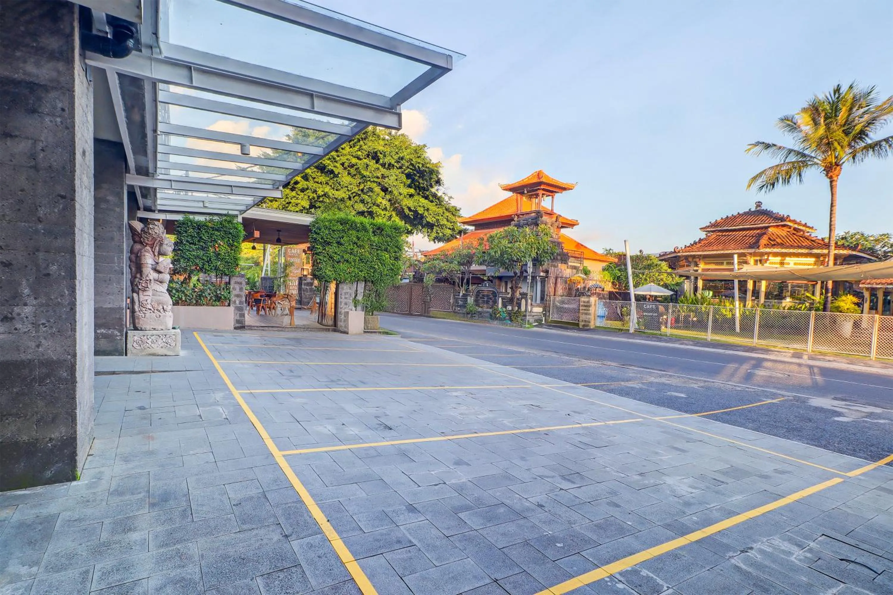 Parking in Palette Signature Hotel