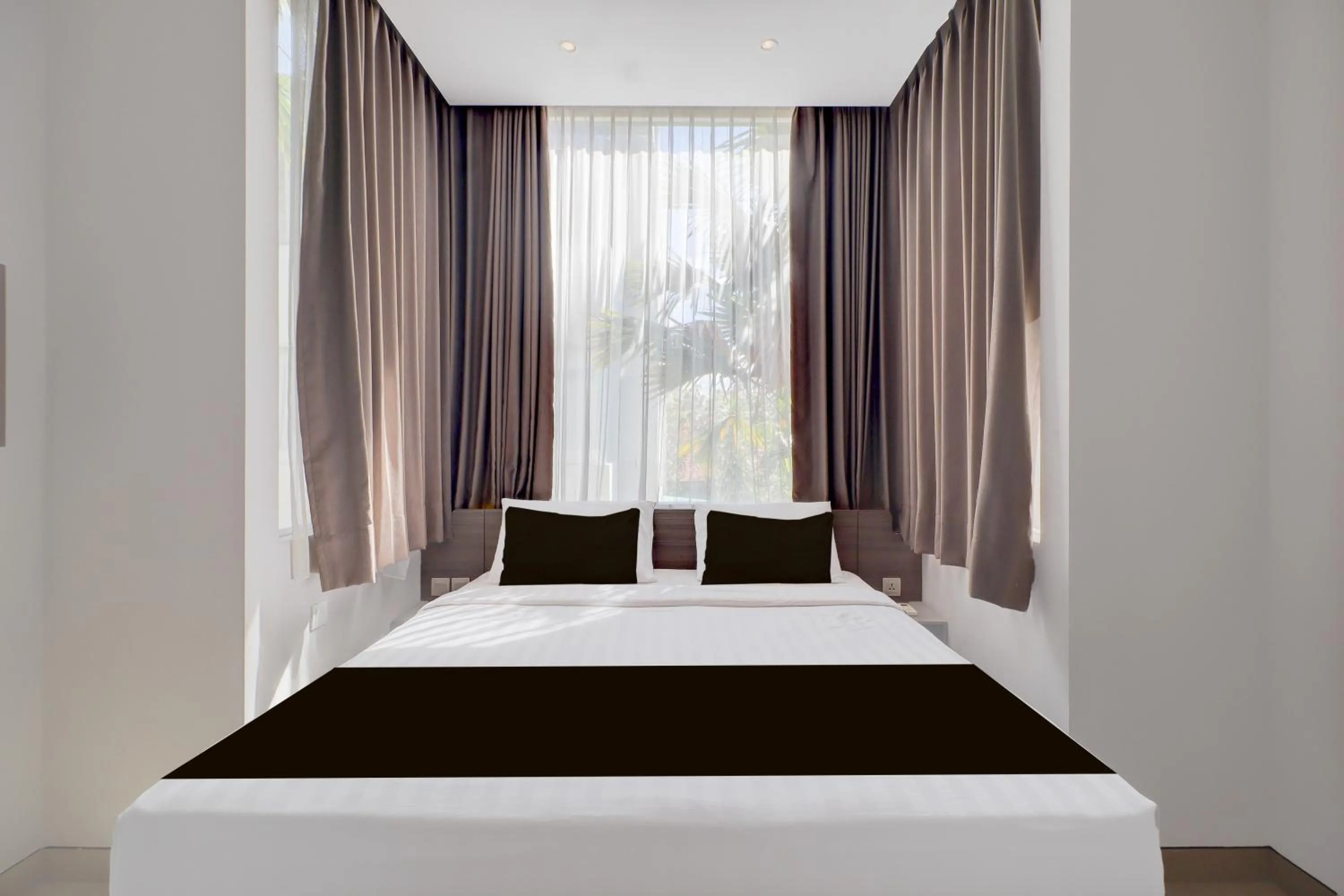 Bedroom, Bed in Palette Signature Hotel