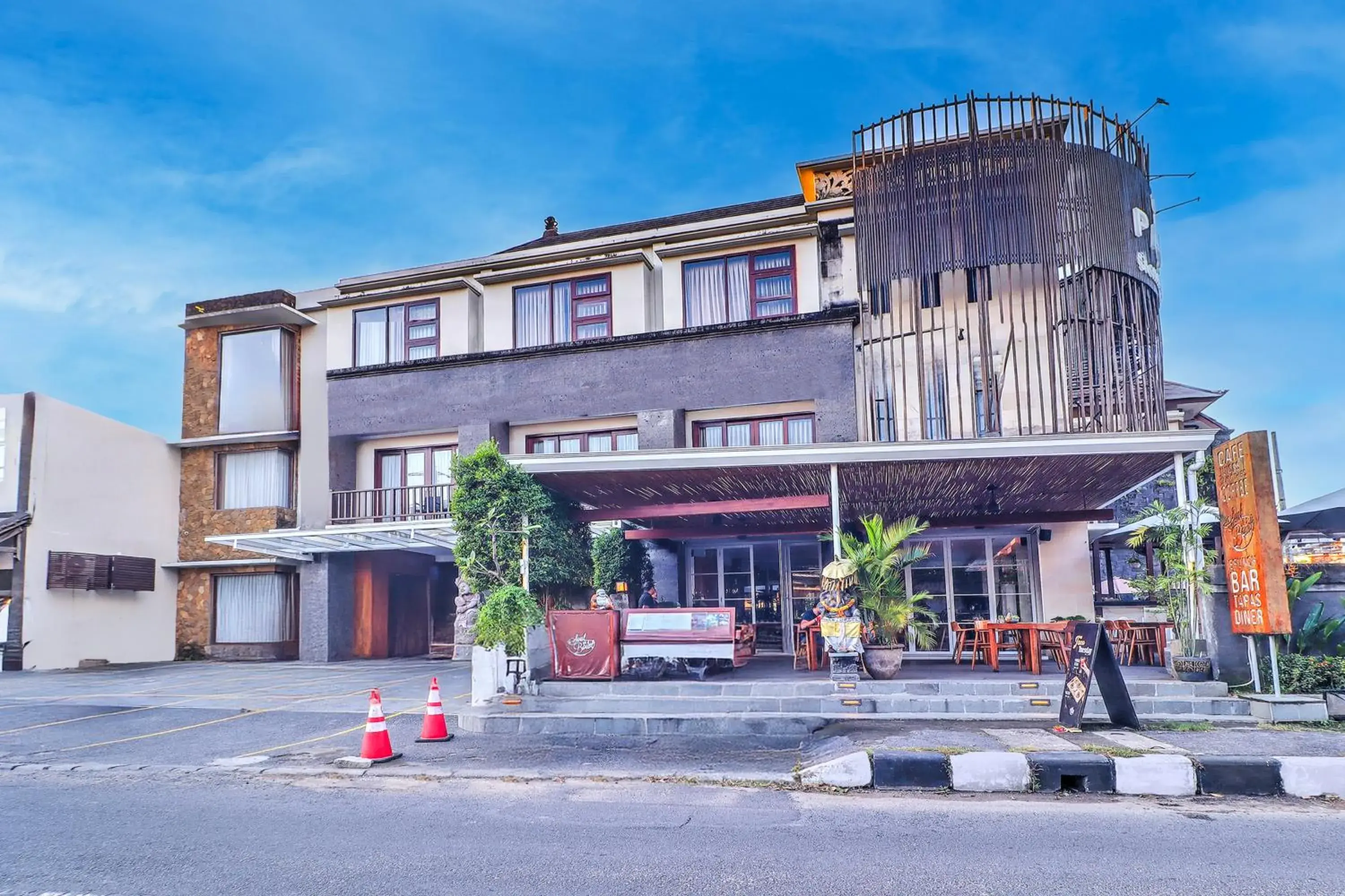 Property building in Palette Signature Hotel Property building in Palette Signature Hotel