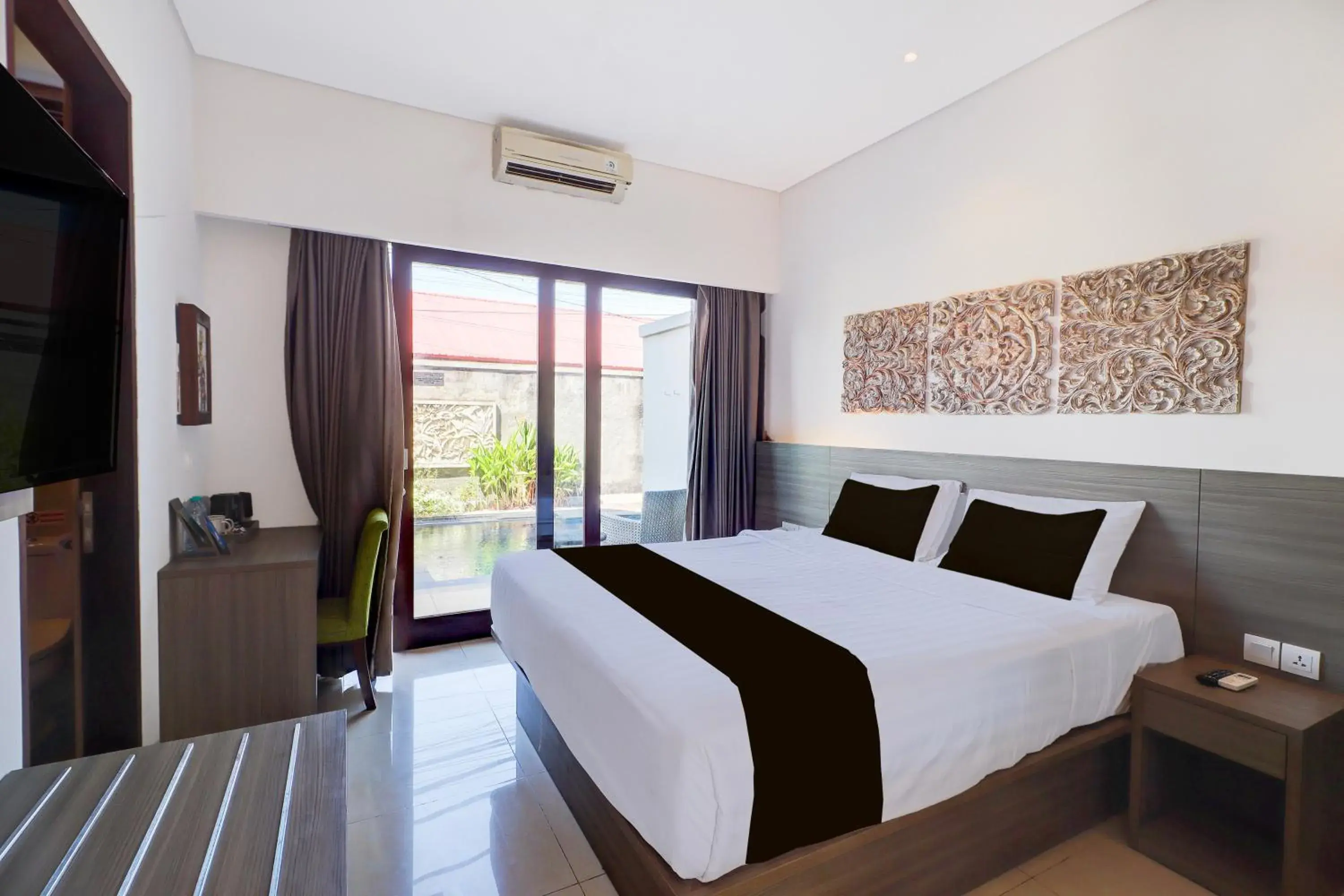 Bedroom, Bed in Palette Signature Hotel Bedroom, Bed in Palette Signature Hotel