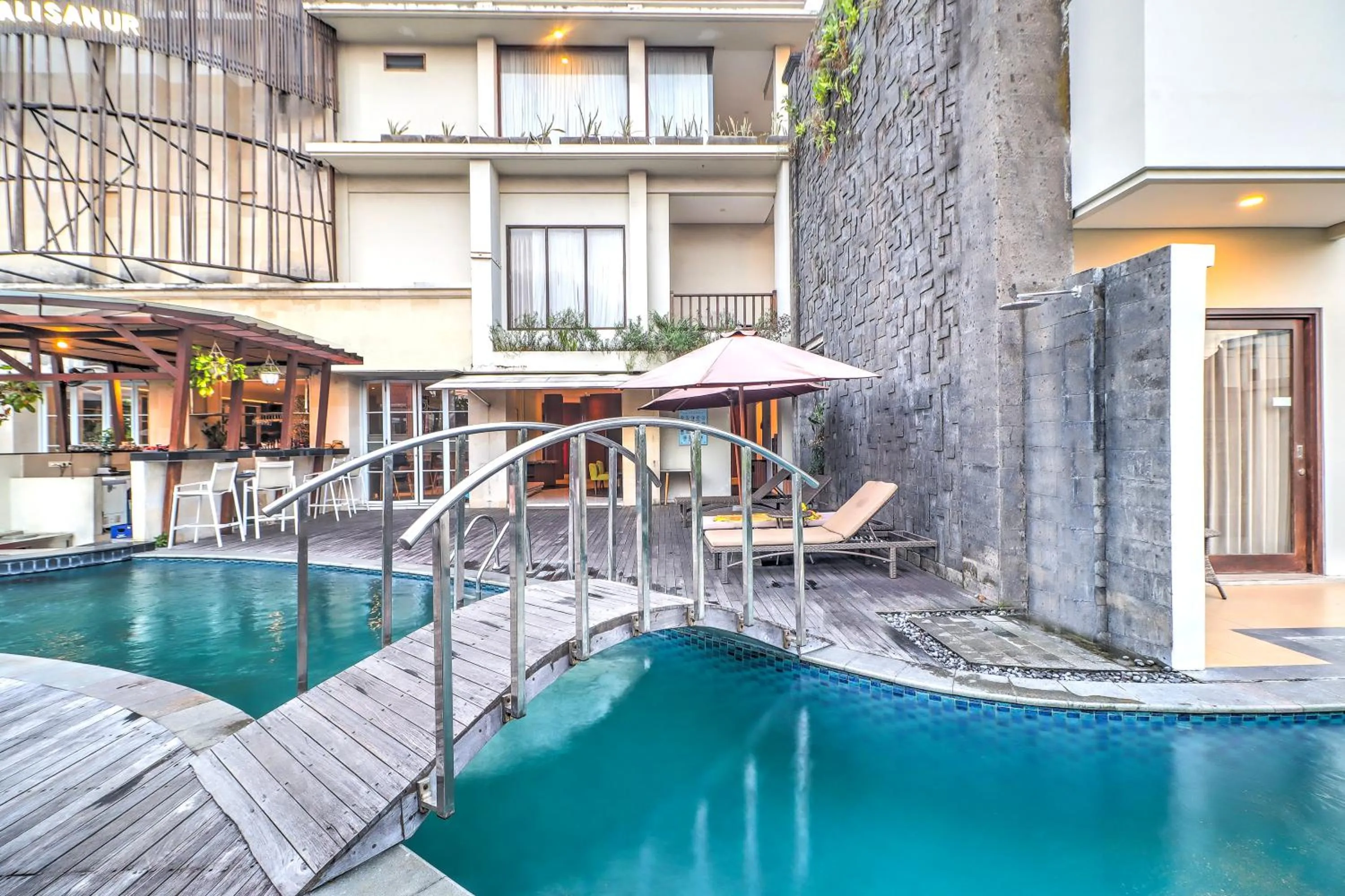 Swimming pool in Palette Signature Hotel