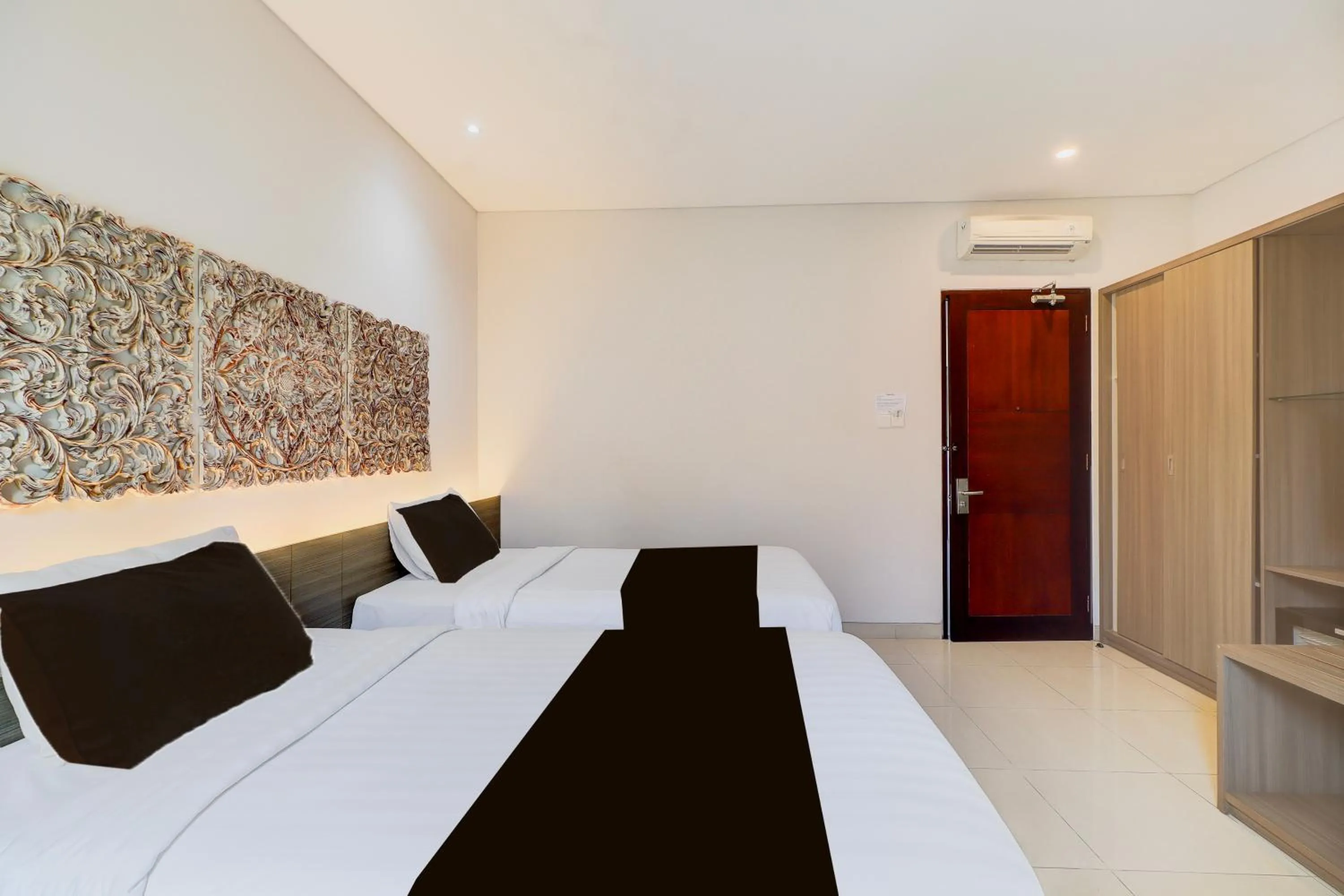 Bedroom, Bed in Palette Signature Hotel