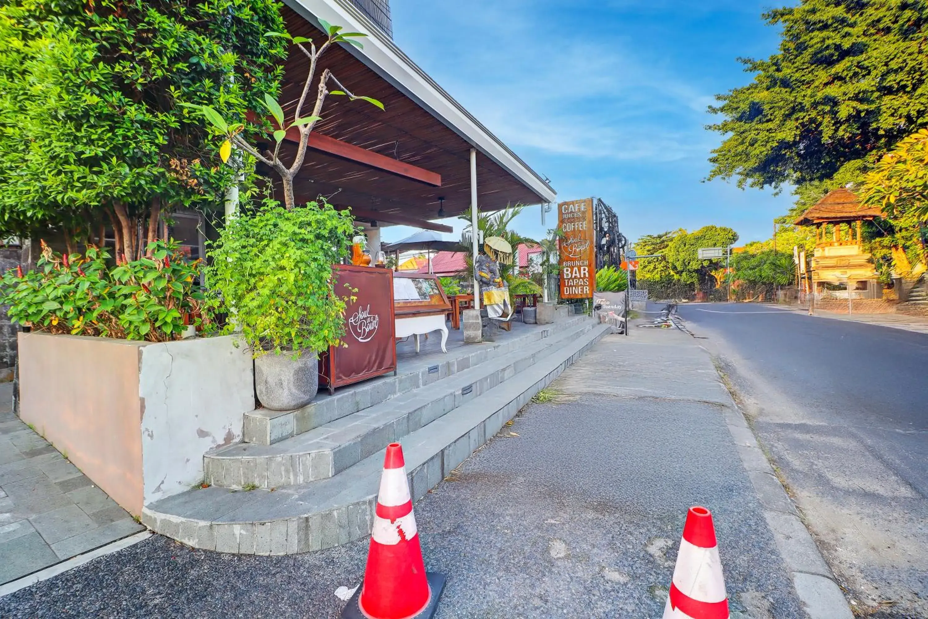 Facade/entrance in Palette Signature Hotel Facade/entrance in Palette Signature Hotel