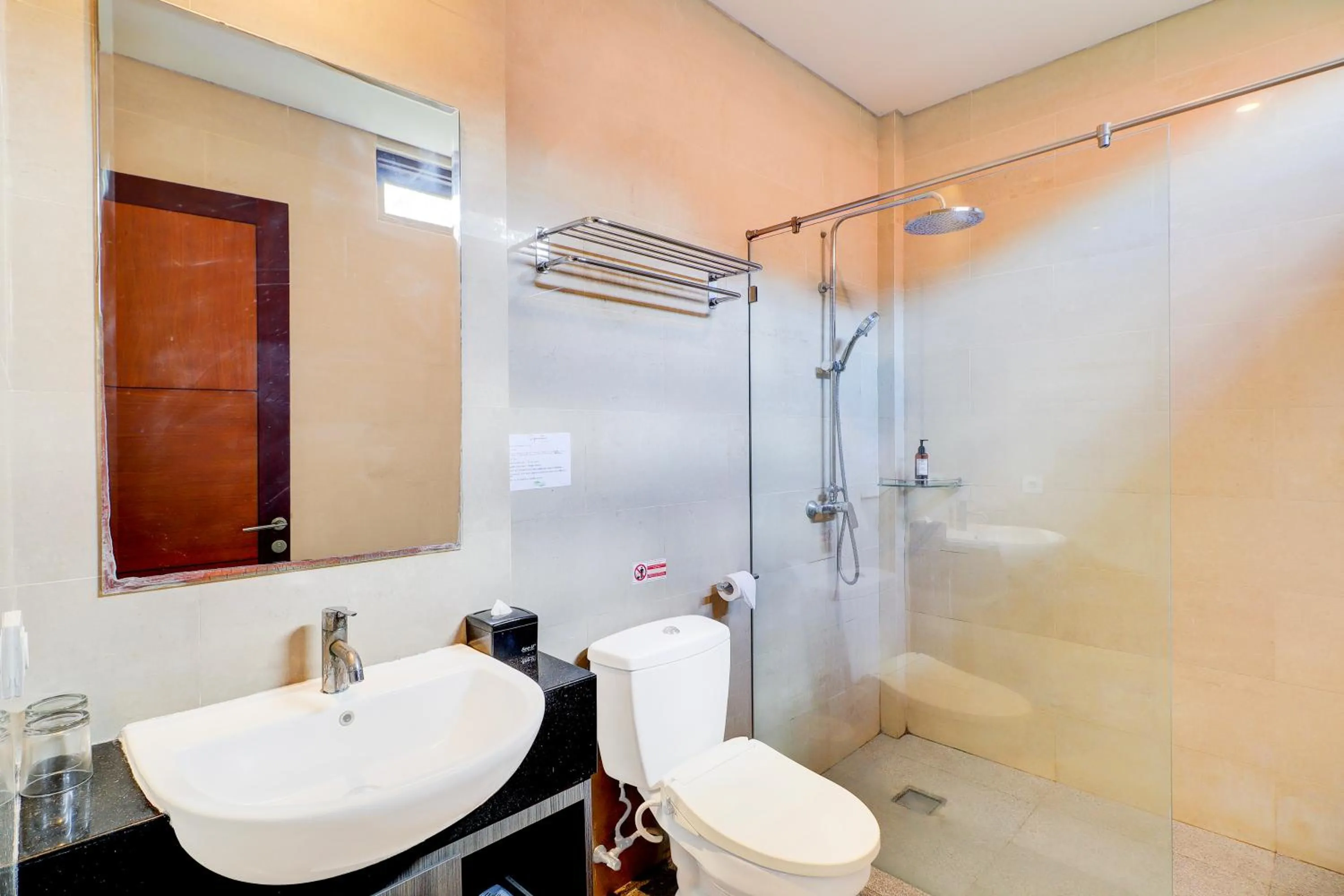 Bathroom in Palette Signature Hotel