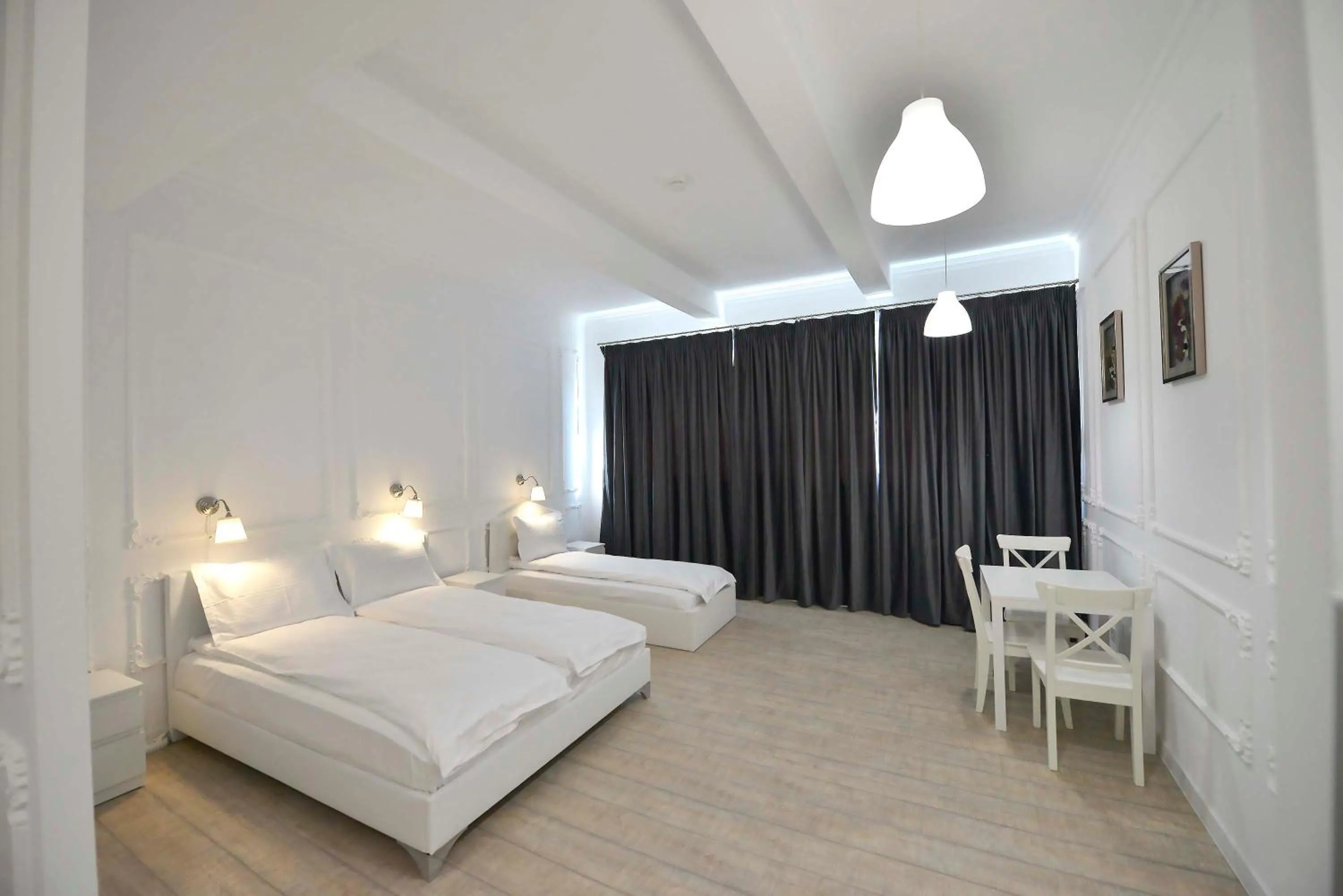 Photo of the whole room, Bed in Otilia