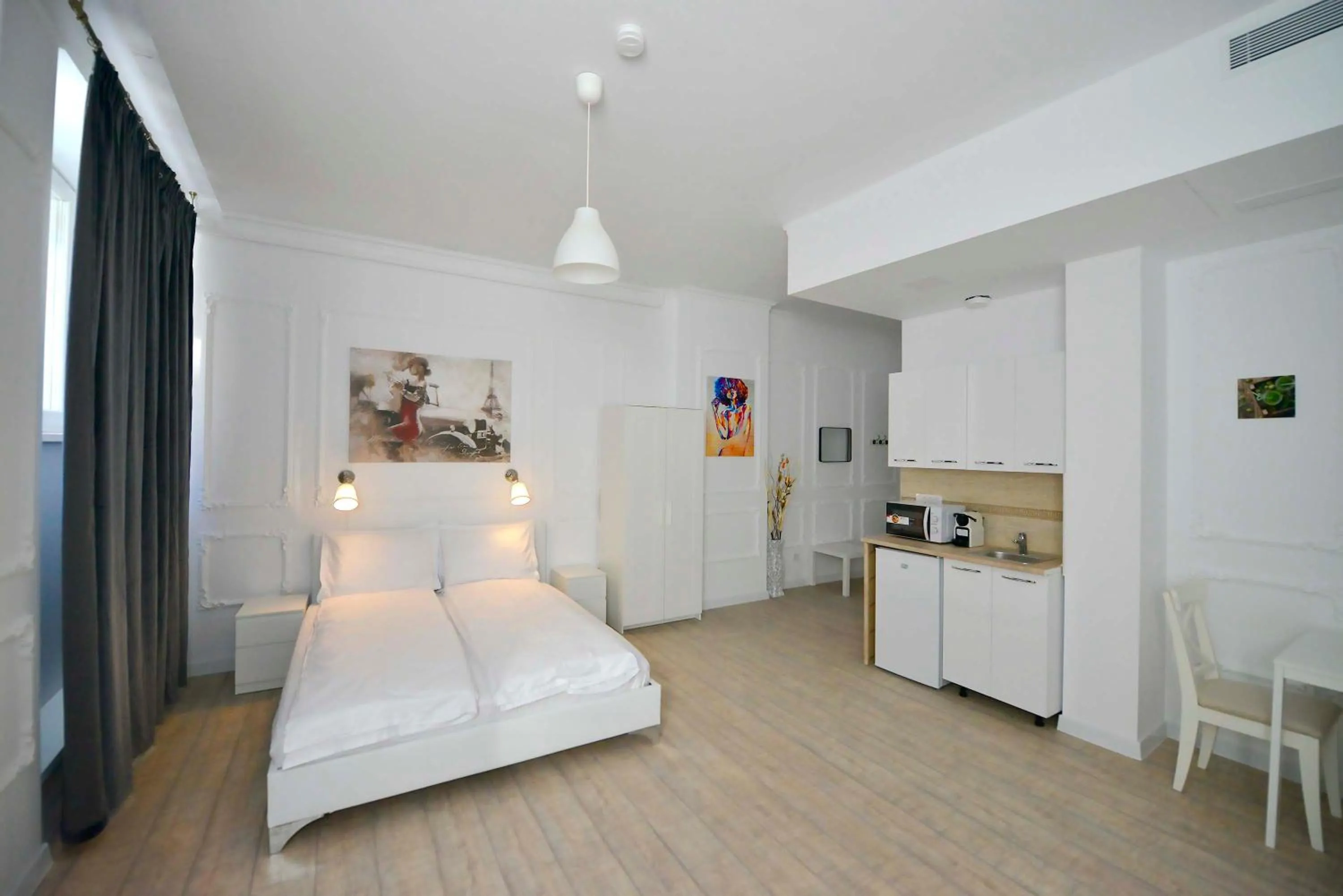 Bedroom, Bed in Otilia