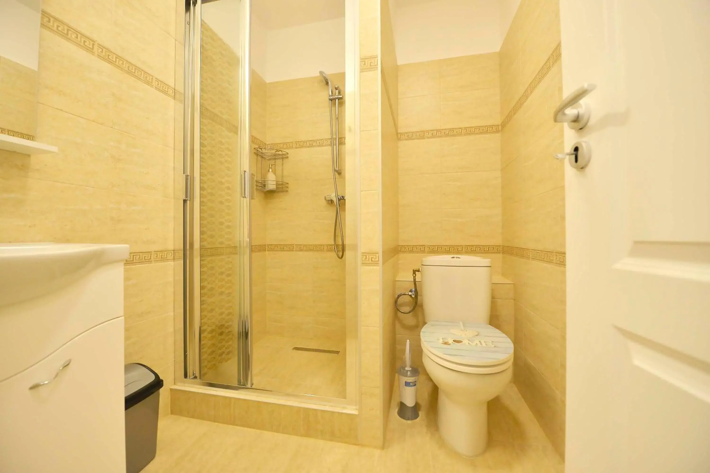 Triple Room with City View in Otilia Triple Room with City View in Otilia