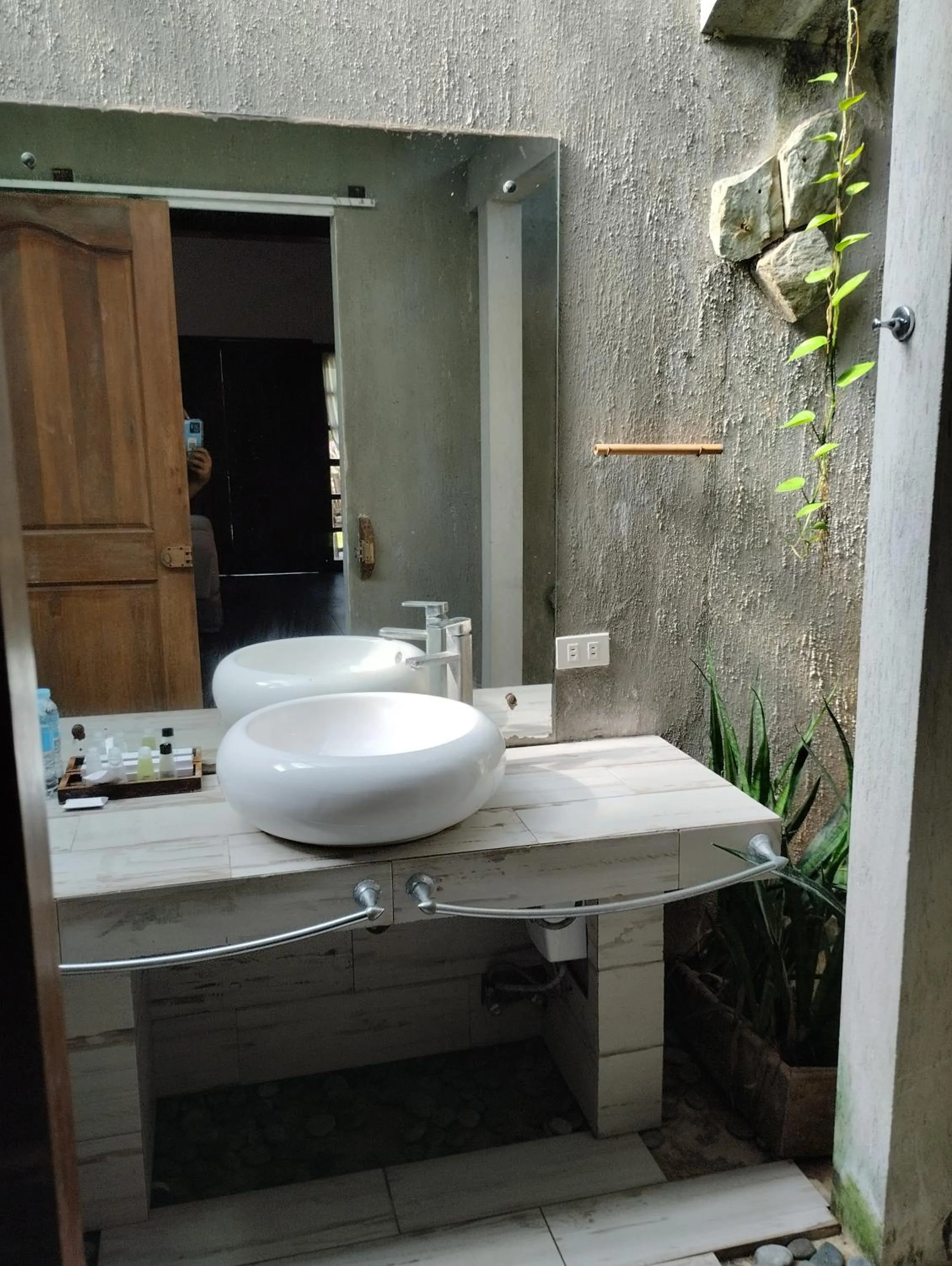 Hoyohoy Villas Resort, Inc.