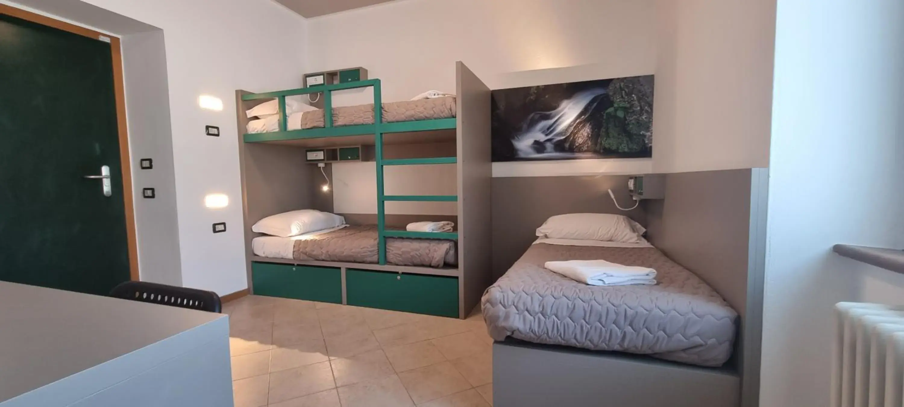 Triple Room in Ostello Giovane Europa di Trento Triple Room in Ostello Giovane Europa di Trento