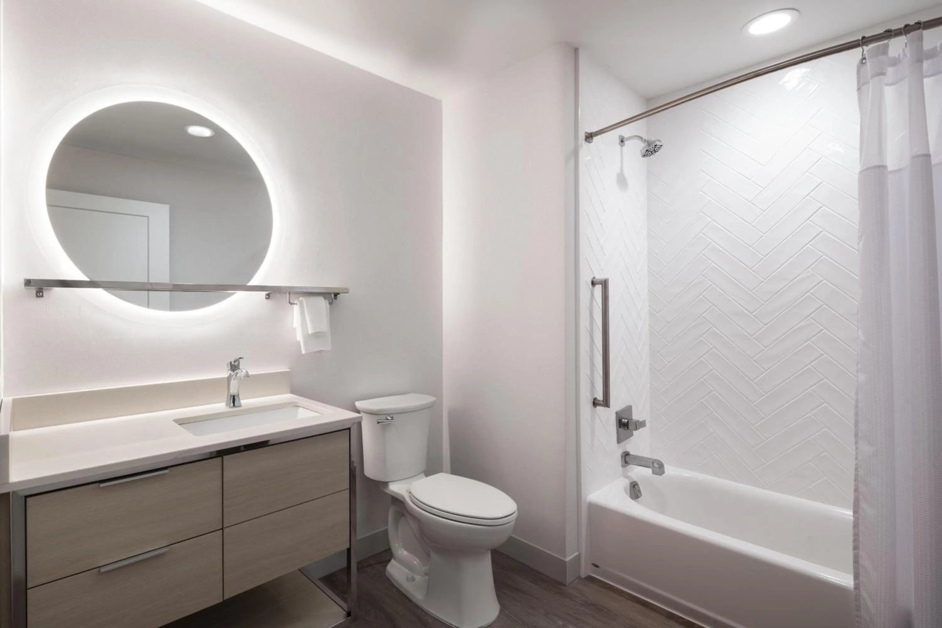 Bathroom in TownePlace Suites by Marriott New Philadelphia