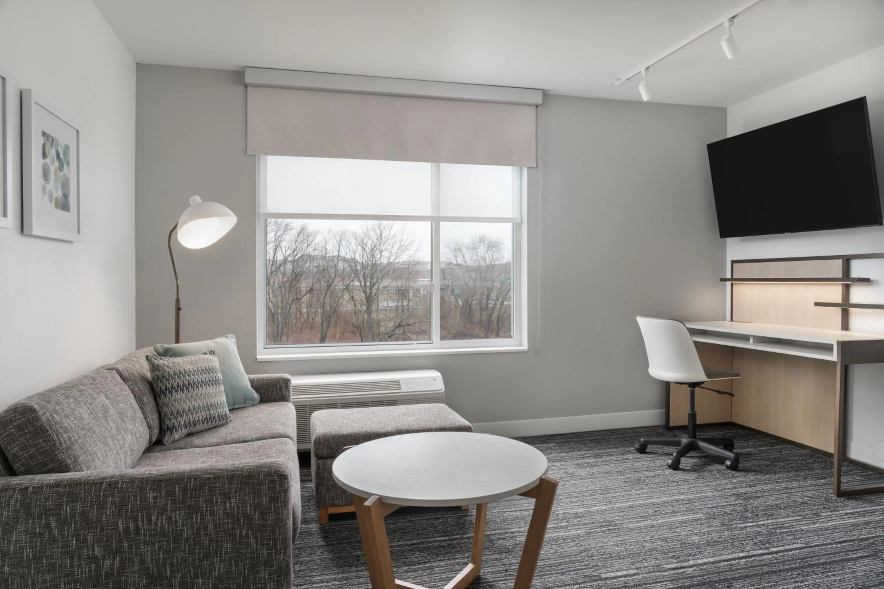 Living room in TownePlace Suites by Marriott New Philadelphia