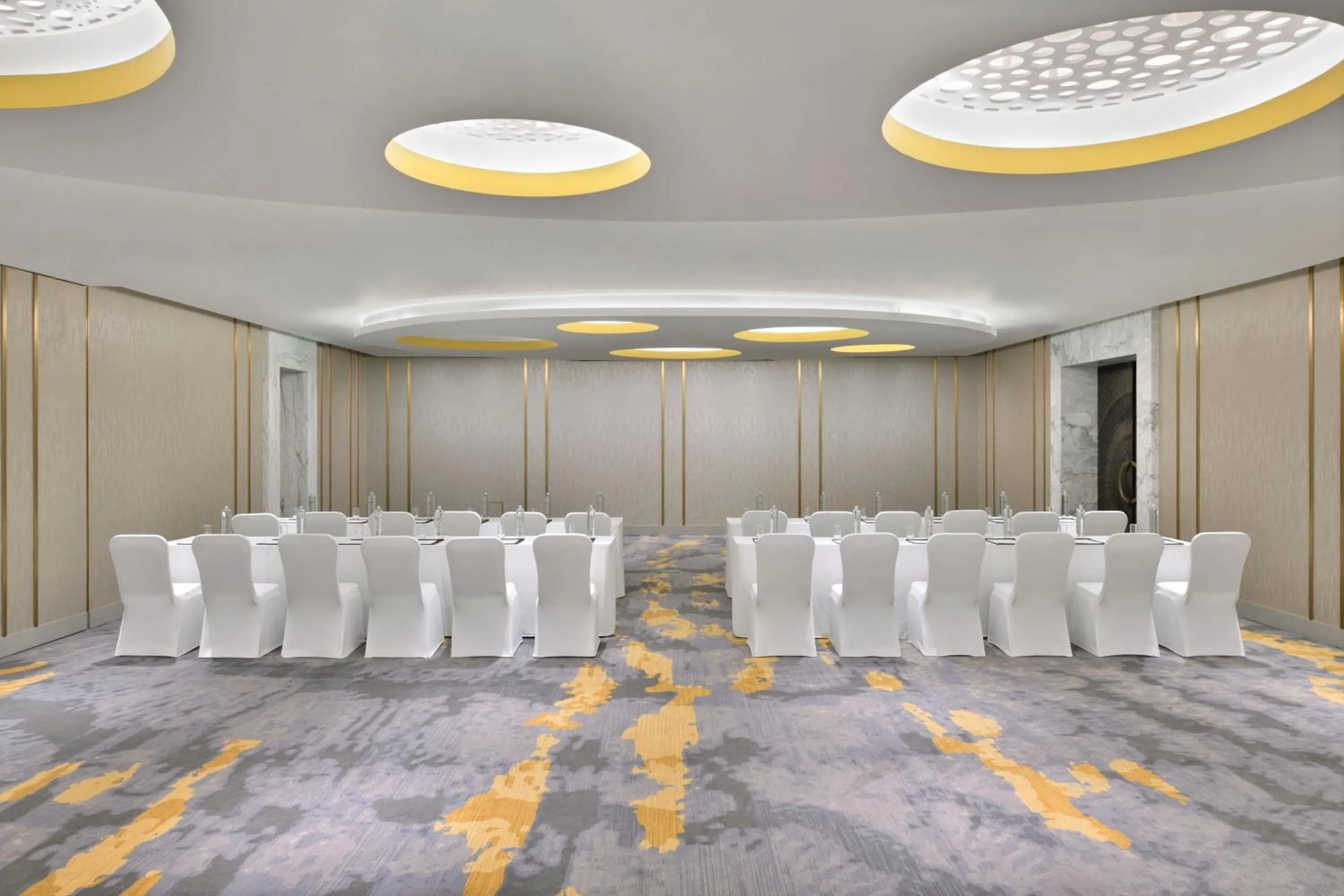Meeting/conference room in The Westin Resort & Spa Himalayas