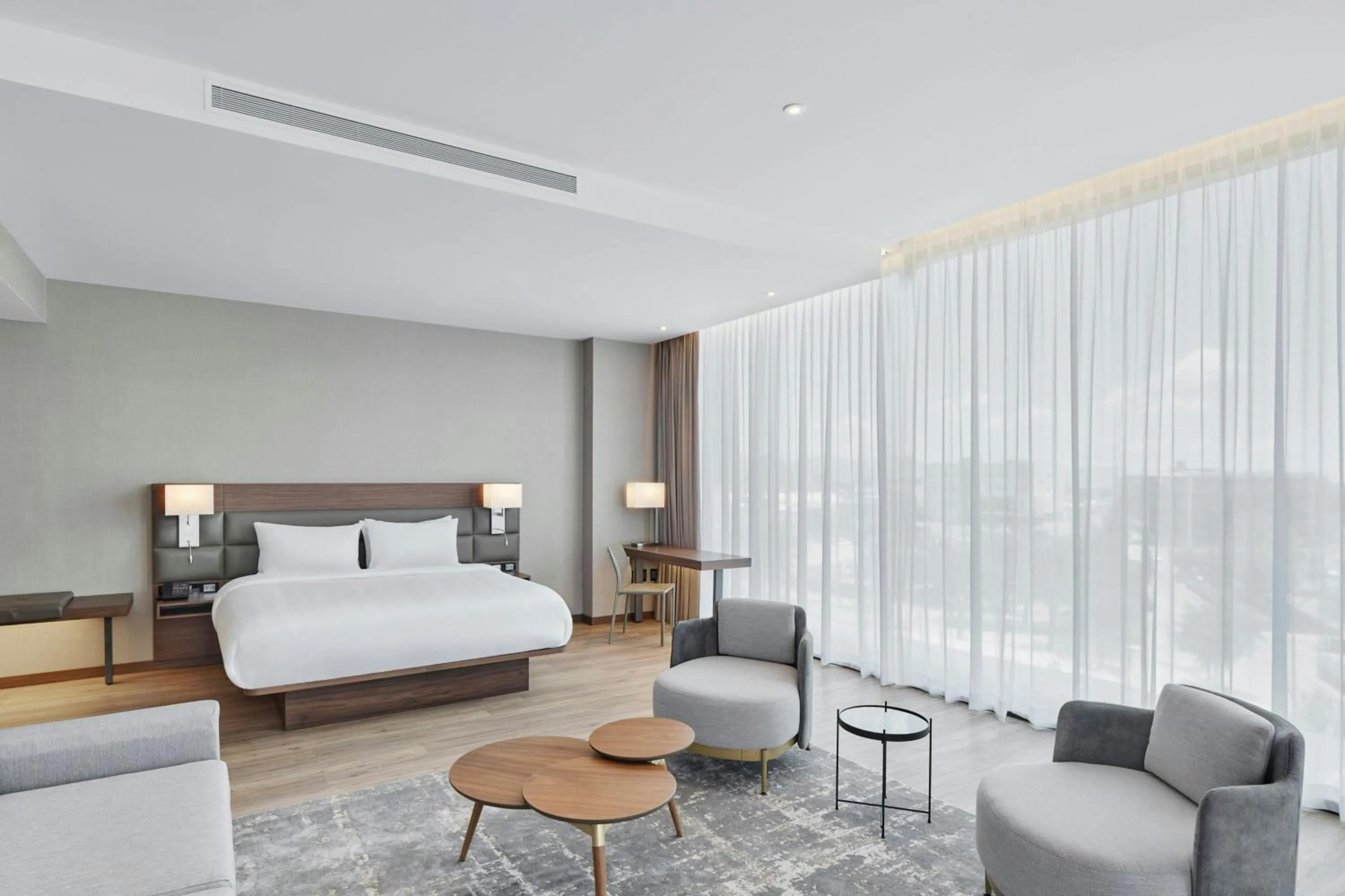 Photo of the whole room, Bed in AC Hotel by Marriott Saltillo