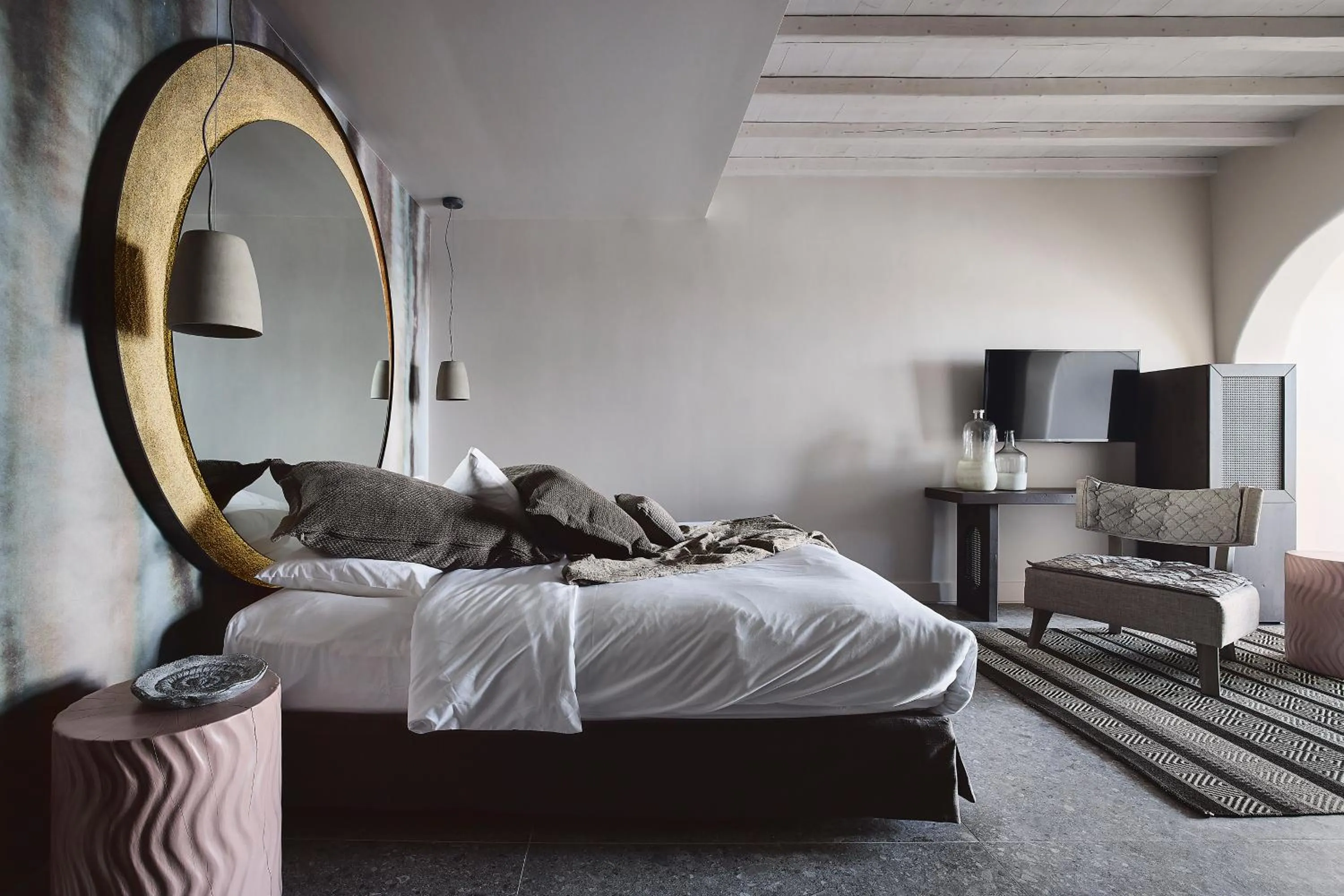 Bed in Amazon Mykonos Suites & Spa