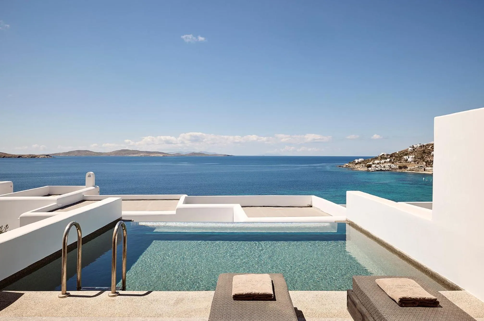 Amazon Mykonos Suites & Spa