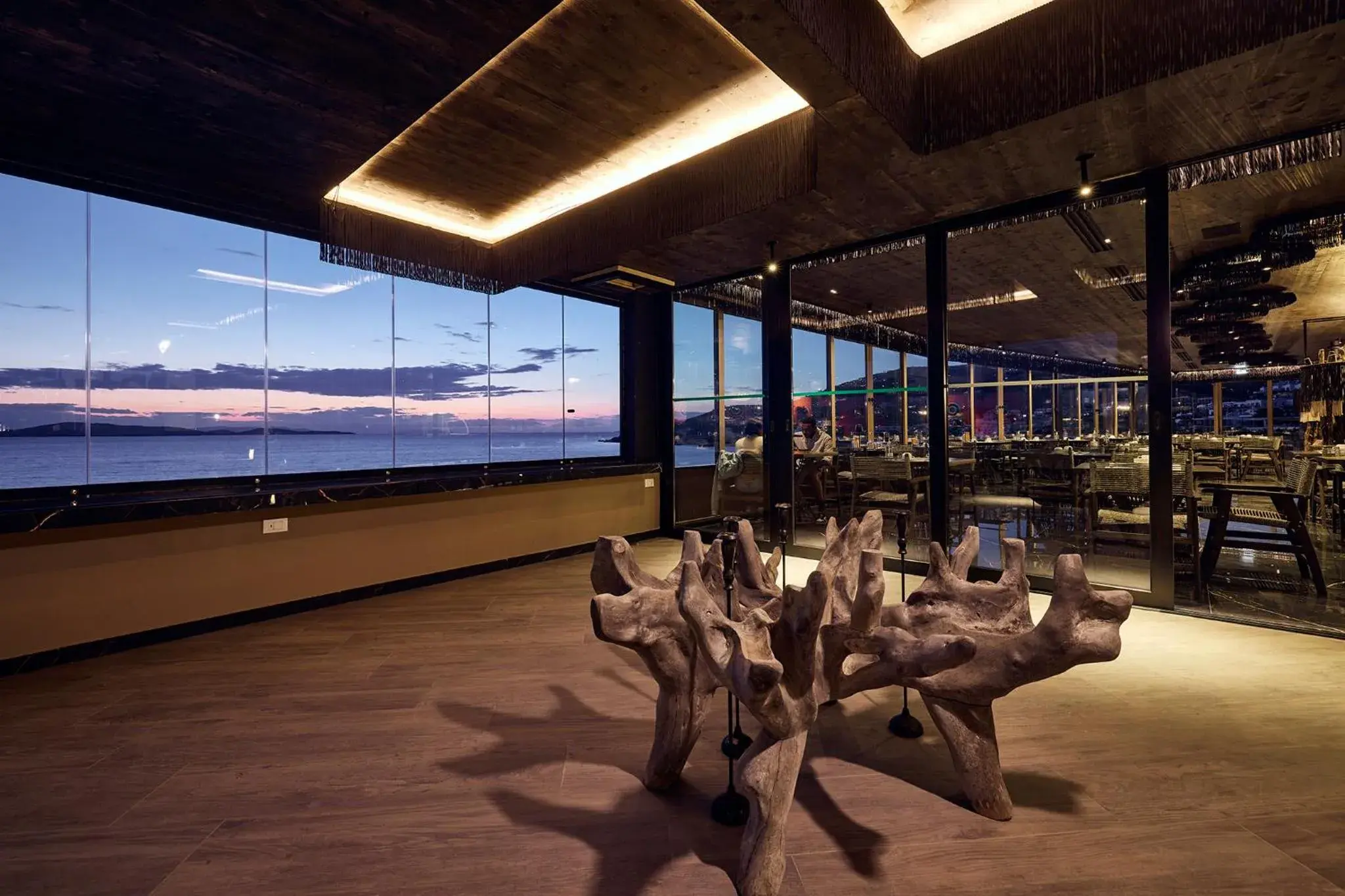 Restaurant/places to eat in Amazon Mykonos Suites & Spa Restaurant/places to eat in Amazon Mykonos Suites & Spa