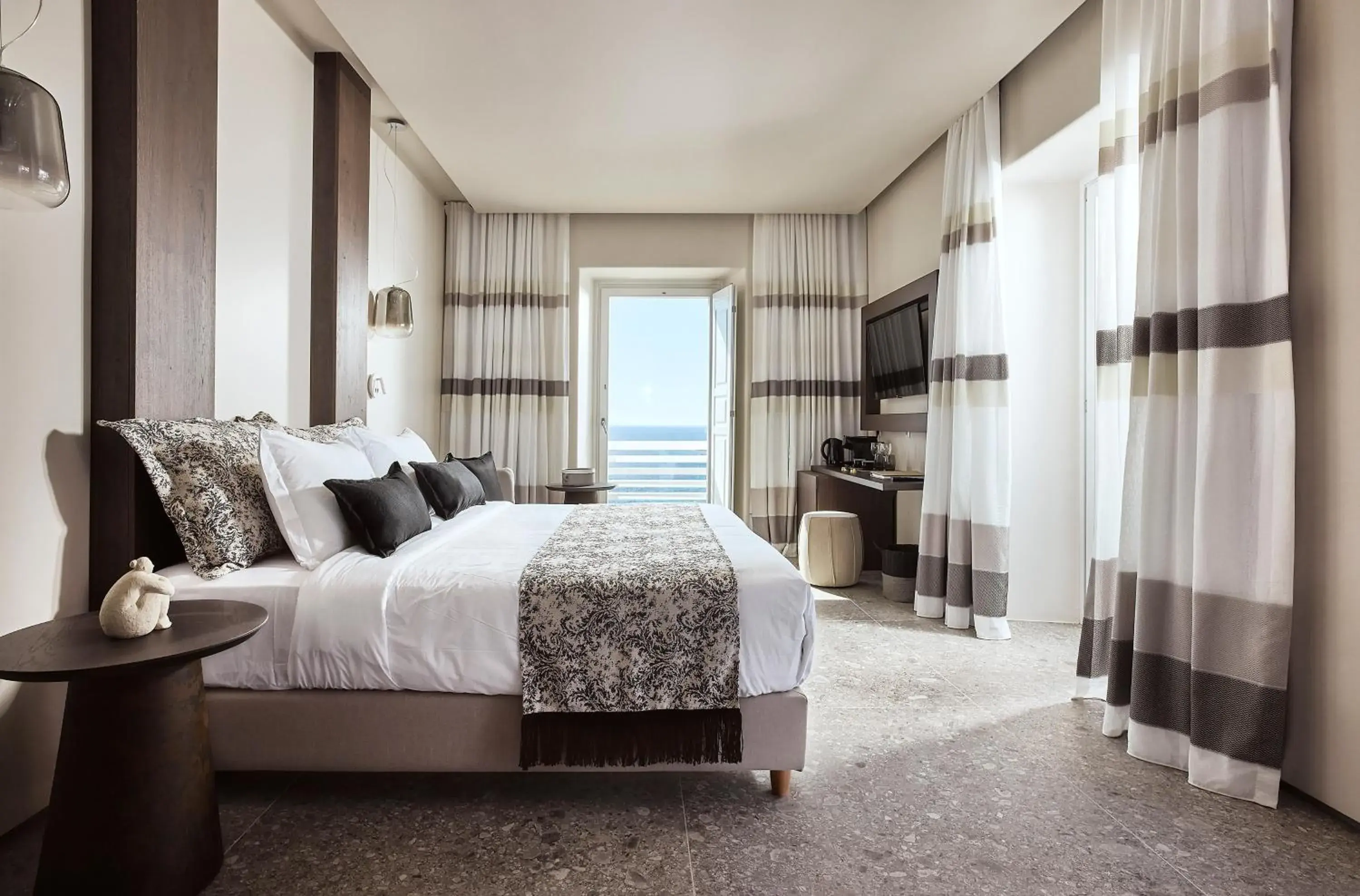 Bed in Amazon Mykonos Suites & Spa Bed in Amazon Mykonos Suites & Spa