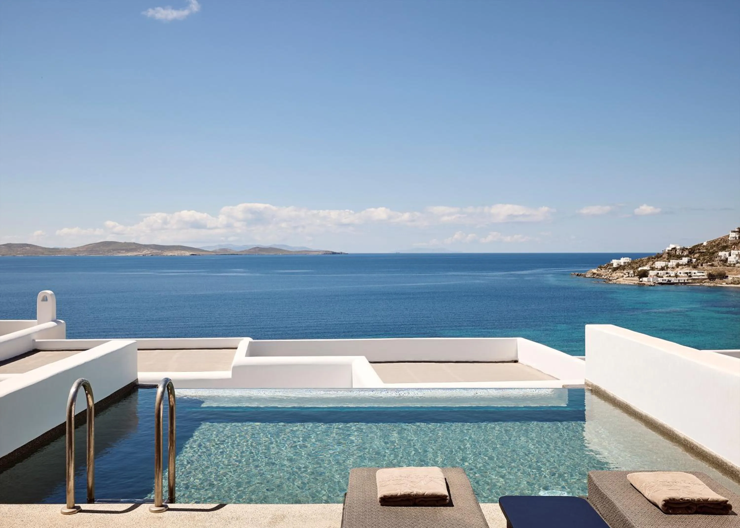 Amazon Mykonos Suites & Spa