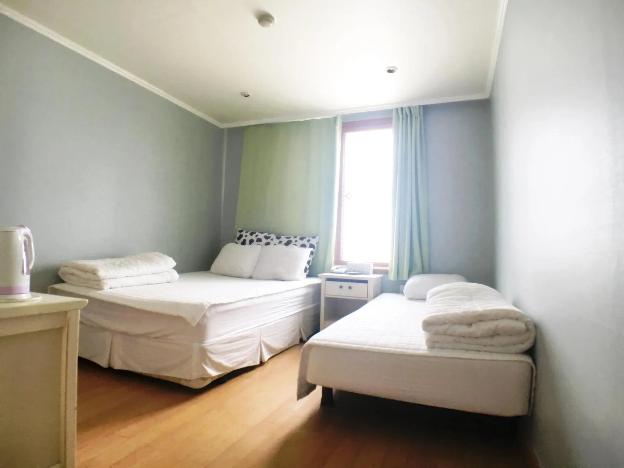 Bed in Hotel Good Inn