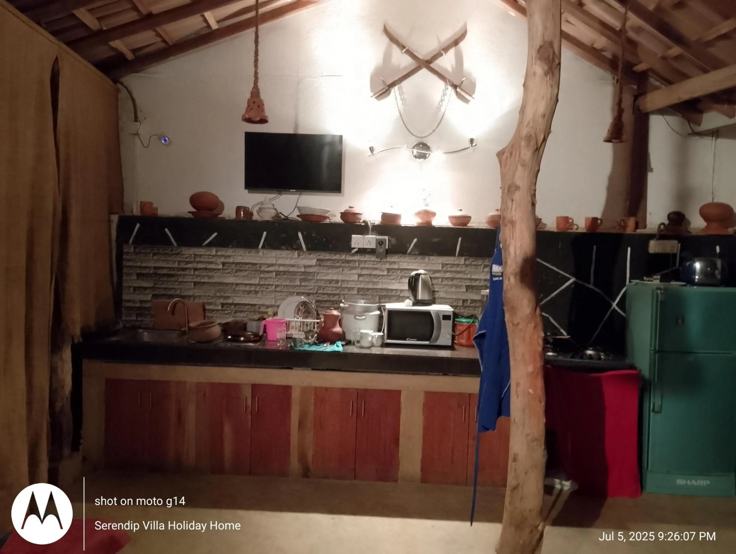 Kitchen or kitchenette in Serendip Villa Holiday Home Talalla Sri Lanka
