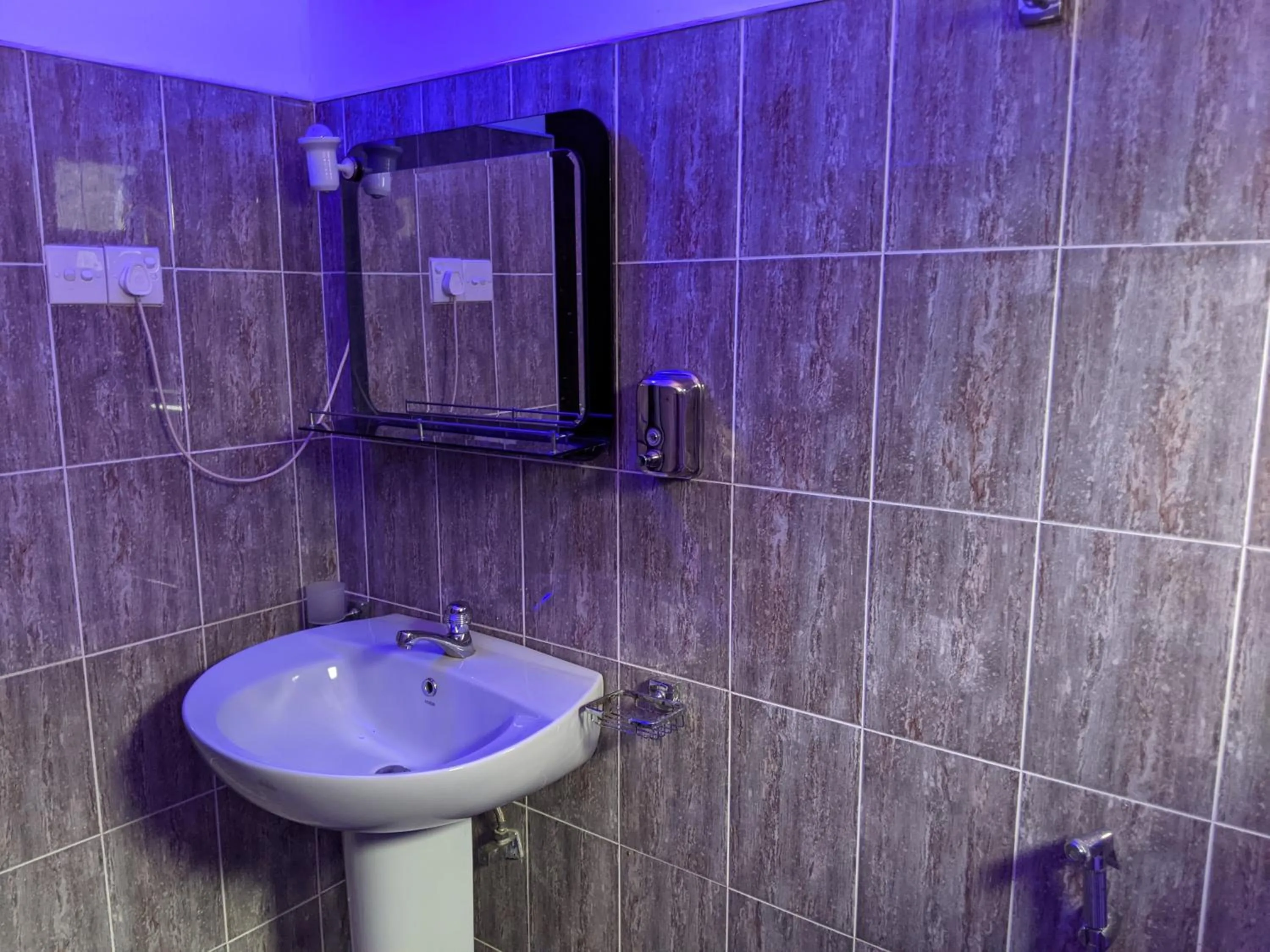 Bathroom in Serendip Villa Holiday Home Talalla Sri Lanka