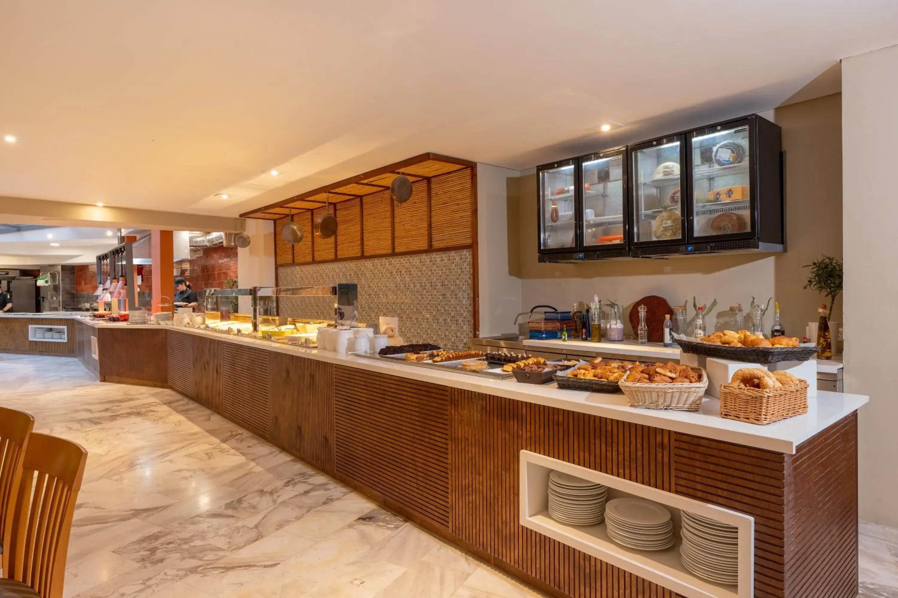 Restaurant/places to eat in Minos Hotel Restaurant/places to eat in Minos Hotel