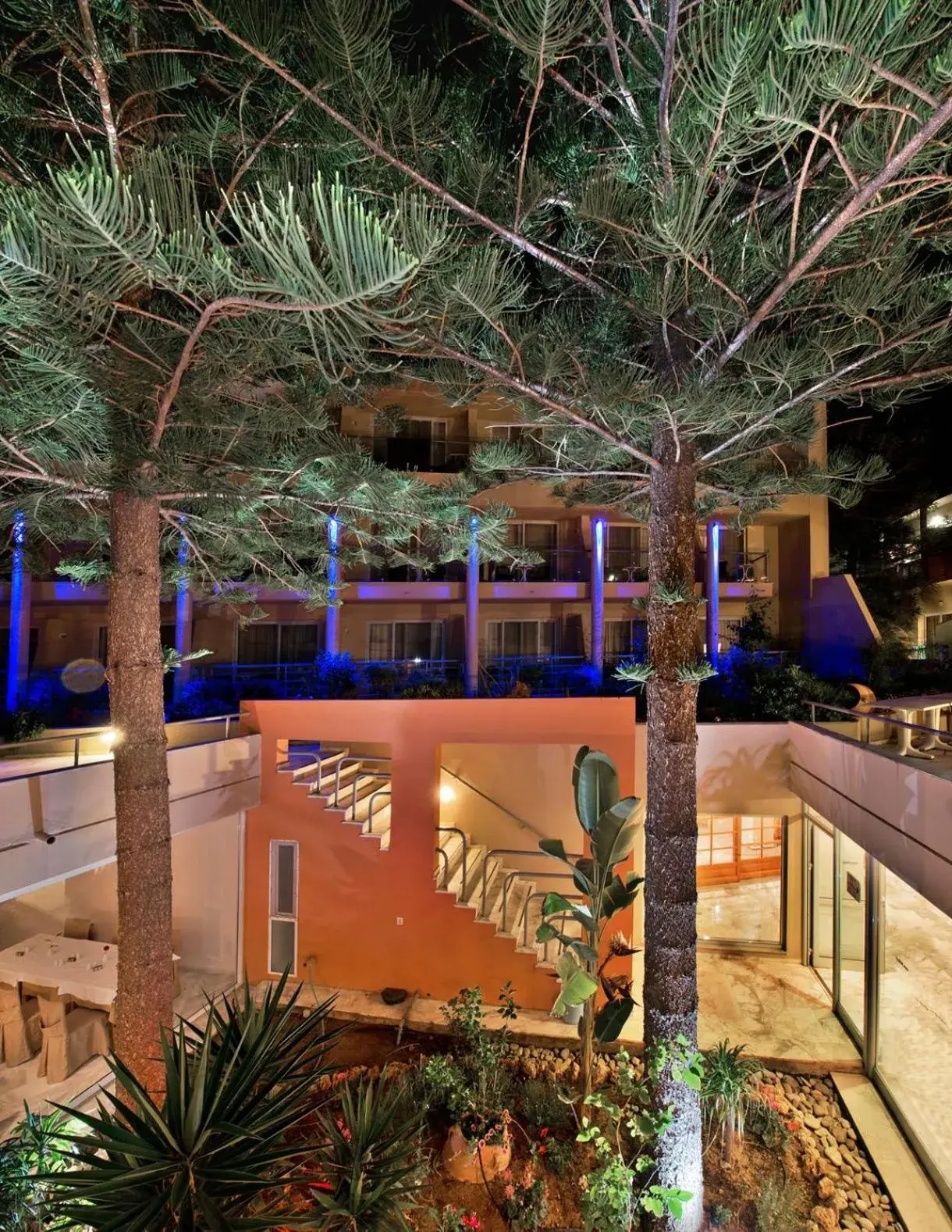 Property building in Minos Hotel Property building in Minos Hotel