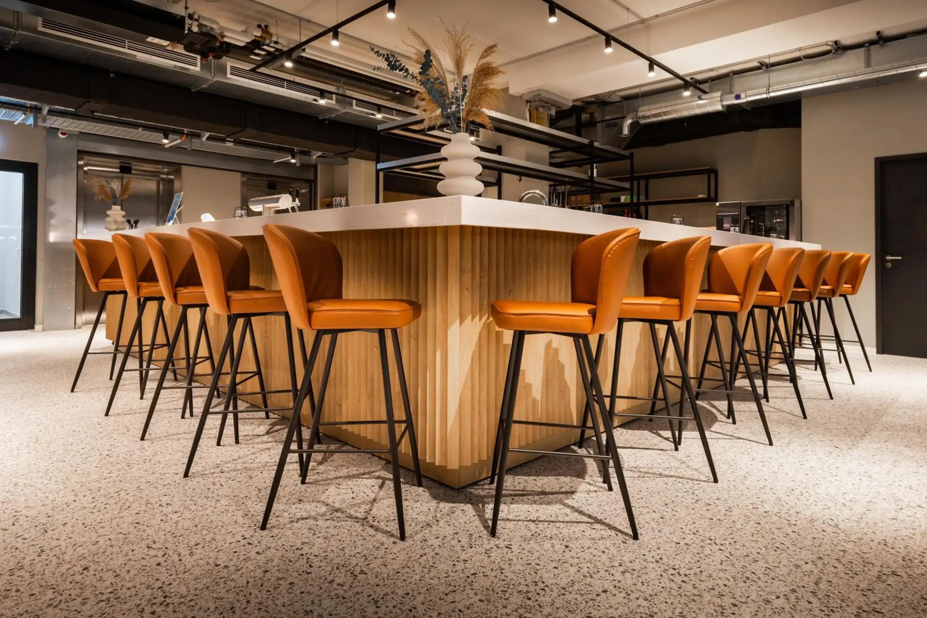 Lounge or bar in GINN Apartment-Hotel Stuttgart-Esslingen Lounge or bar in GINN Apartment-Hotel Stuttgart-Esslingen