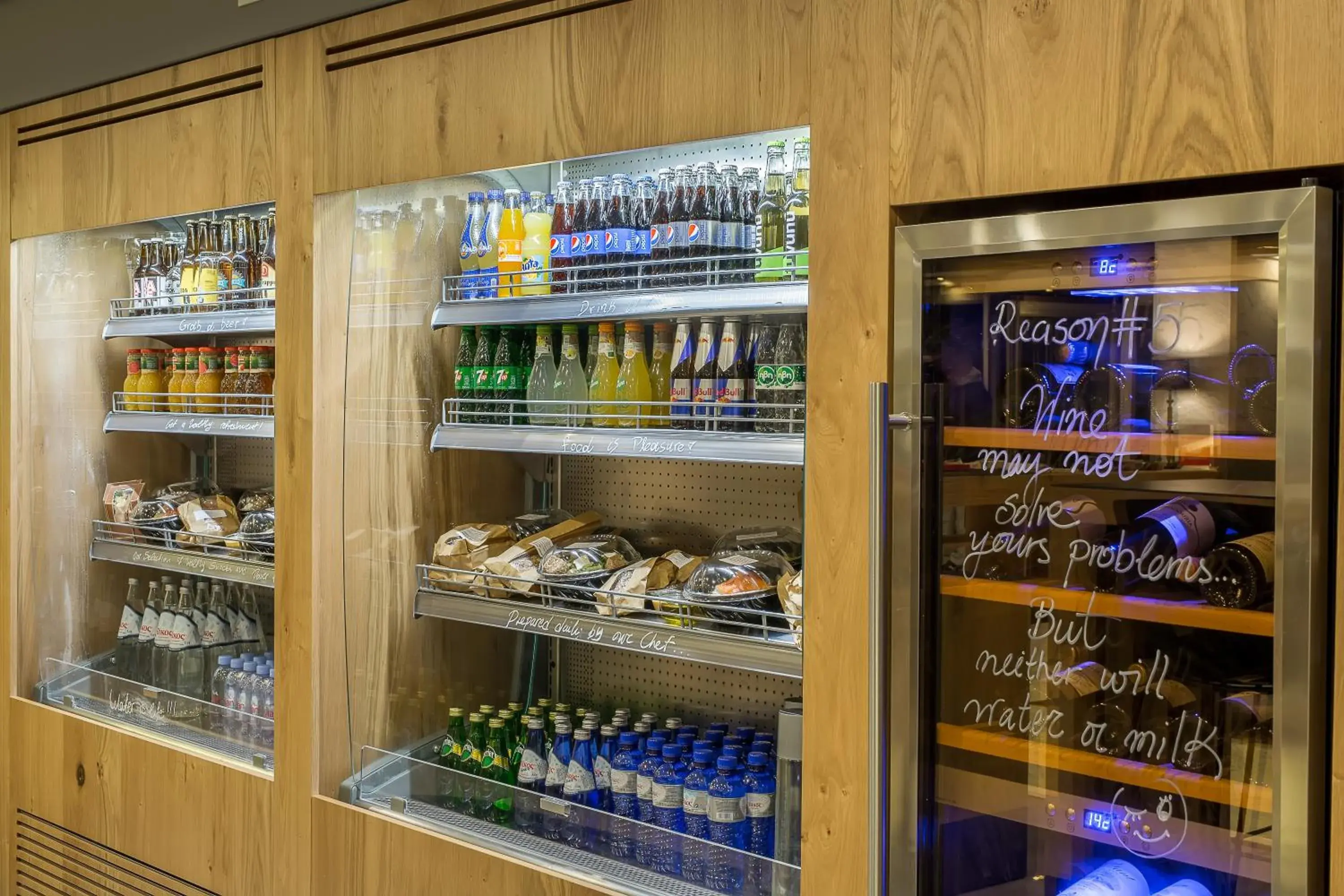 Restaurant/places to eat in Airotel Alexandros Restaurant/places to eat in Airotel Alexandros