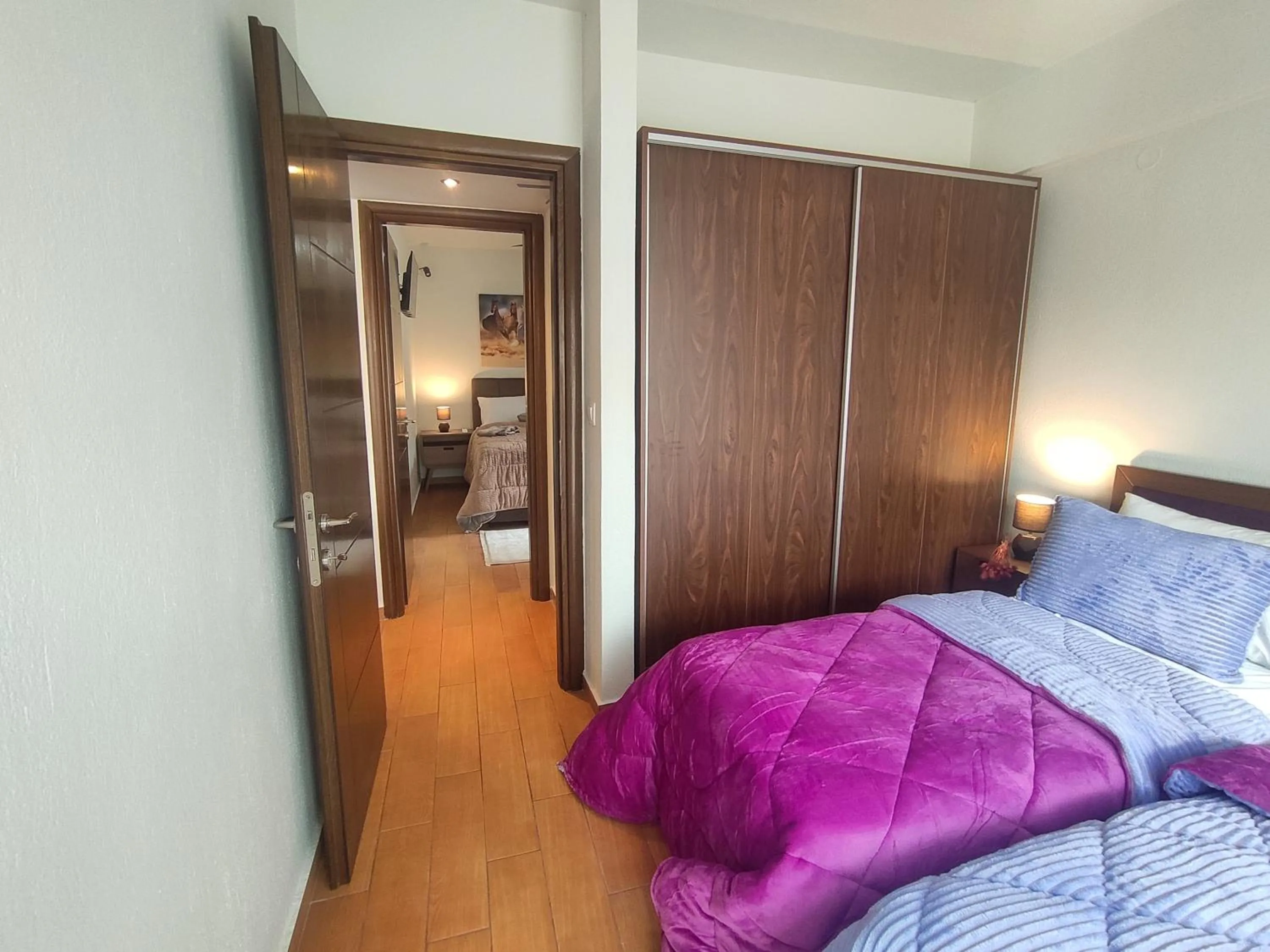 Photo of the whole room, Bed in Kashmir Luxury Apartments