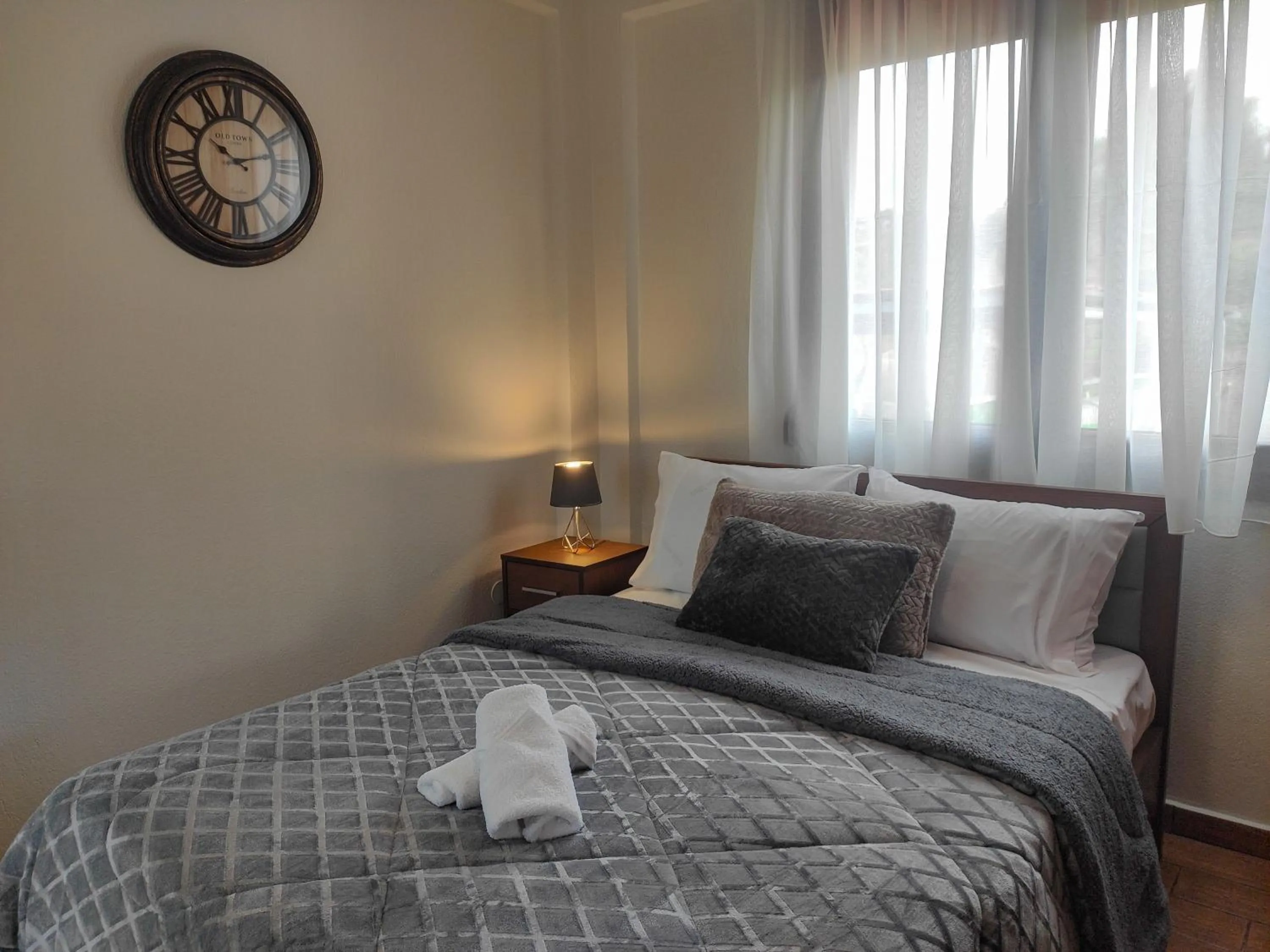 Bed in Kashmir Luxury Apartments