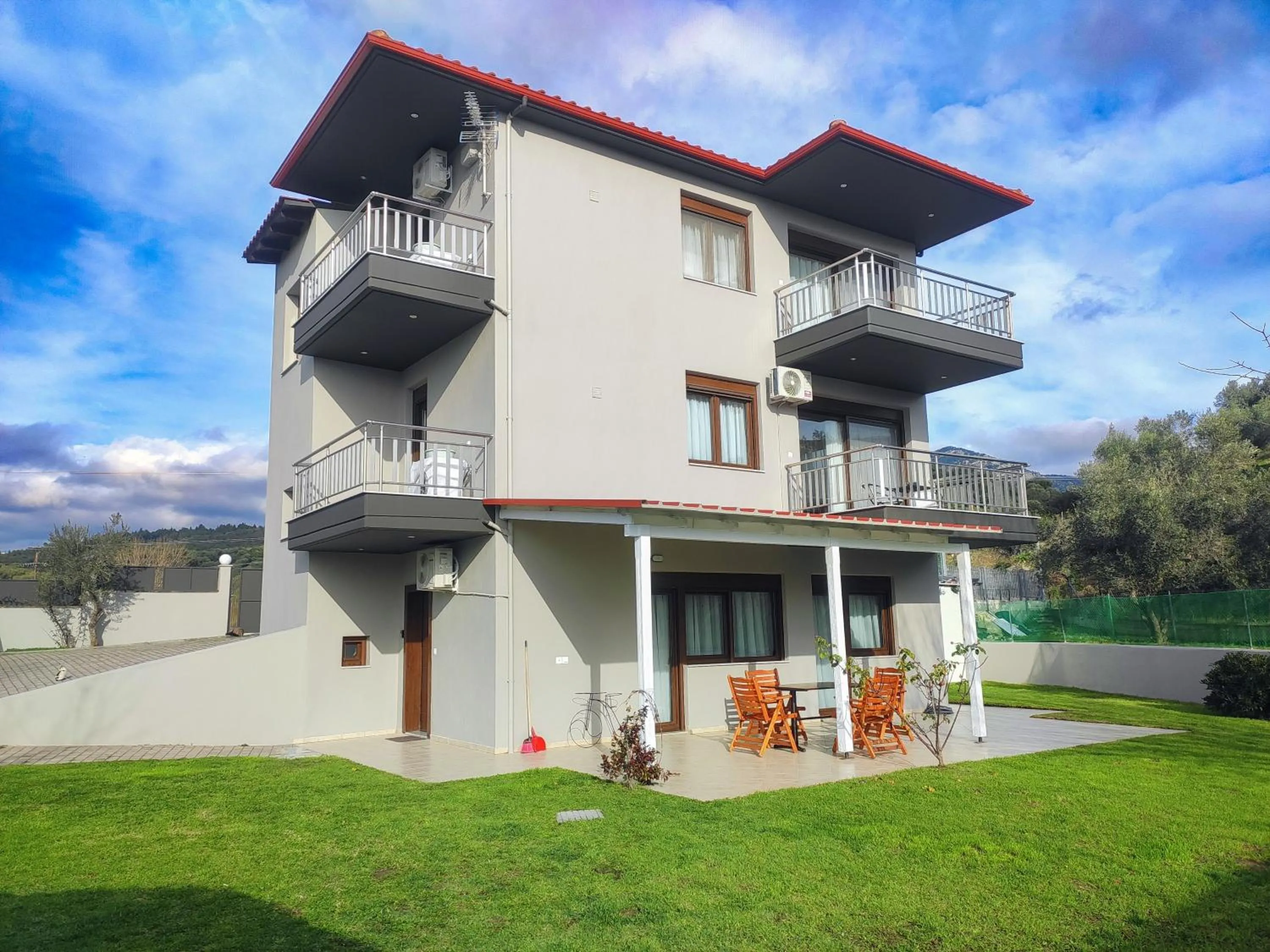 Property building in Kashmir Luxury Apartments