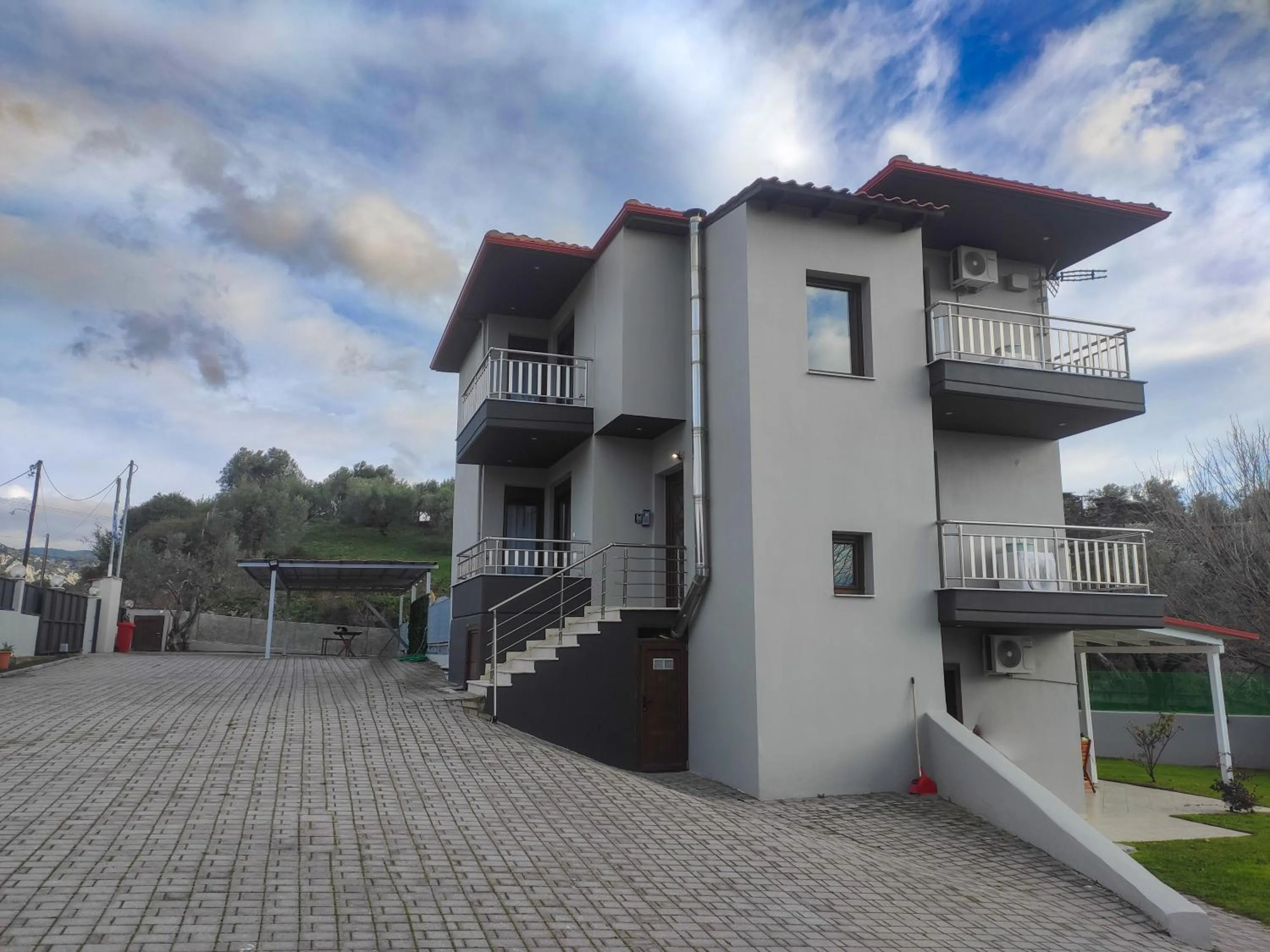 Property building in Kashmir Luxury Apartments