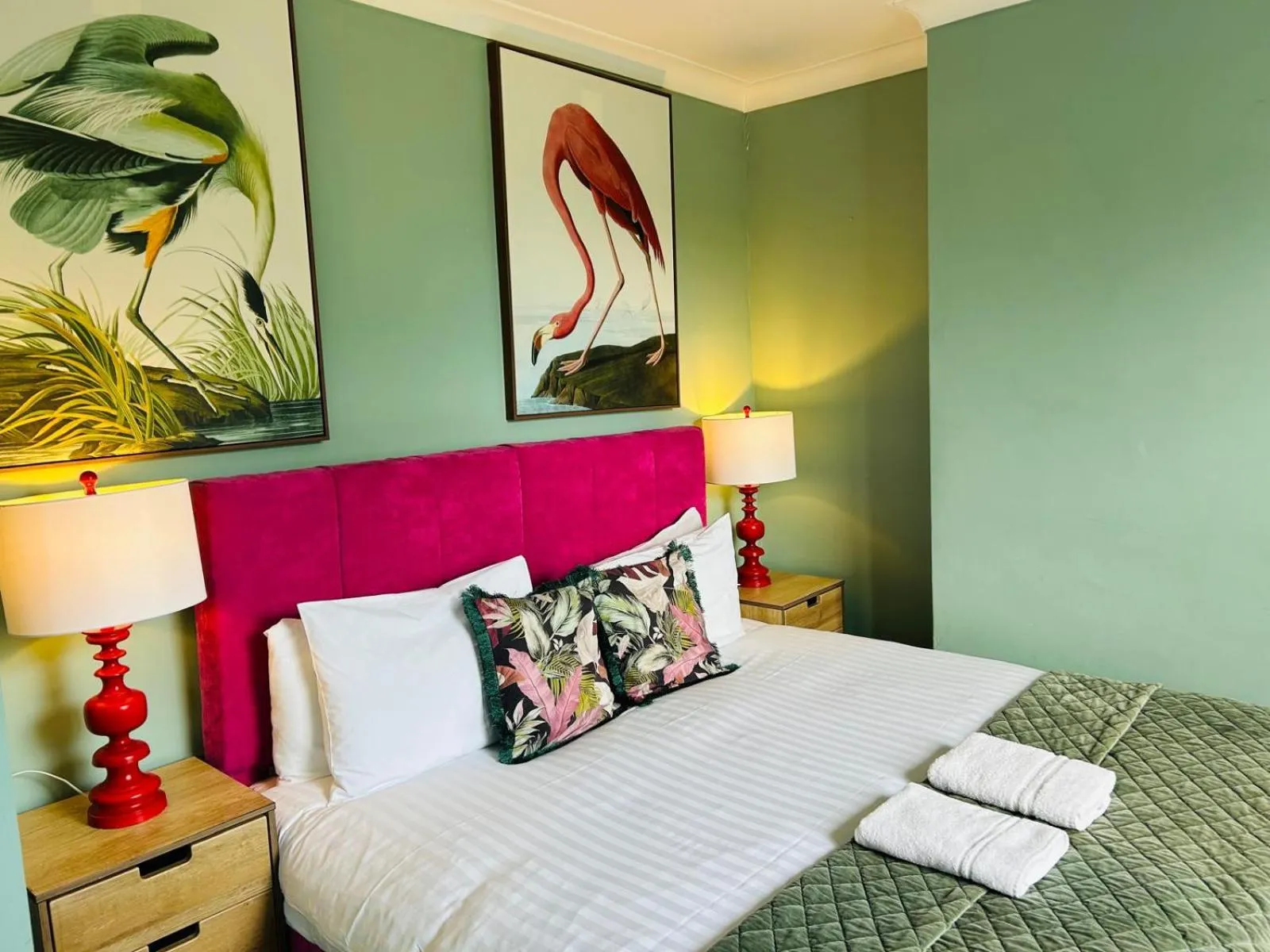 Bedroom, Bed in Dorset Green Two By My Getaways