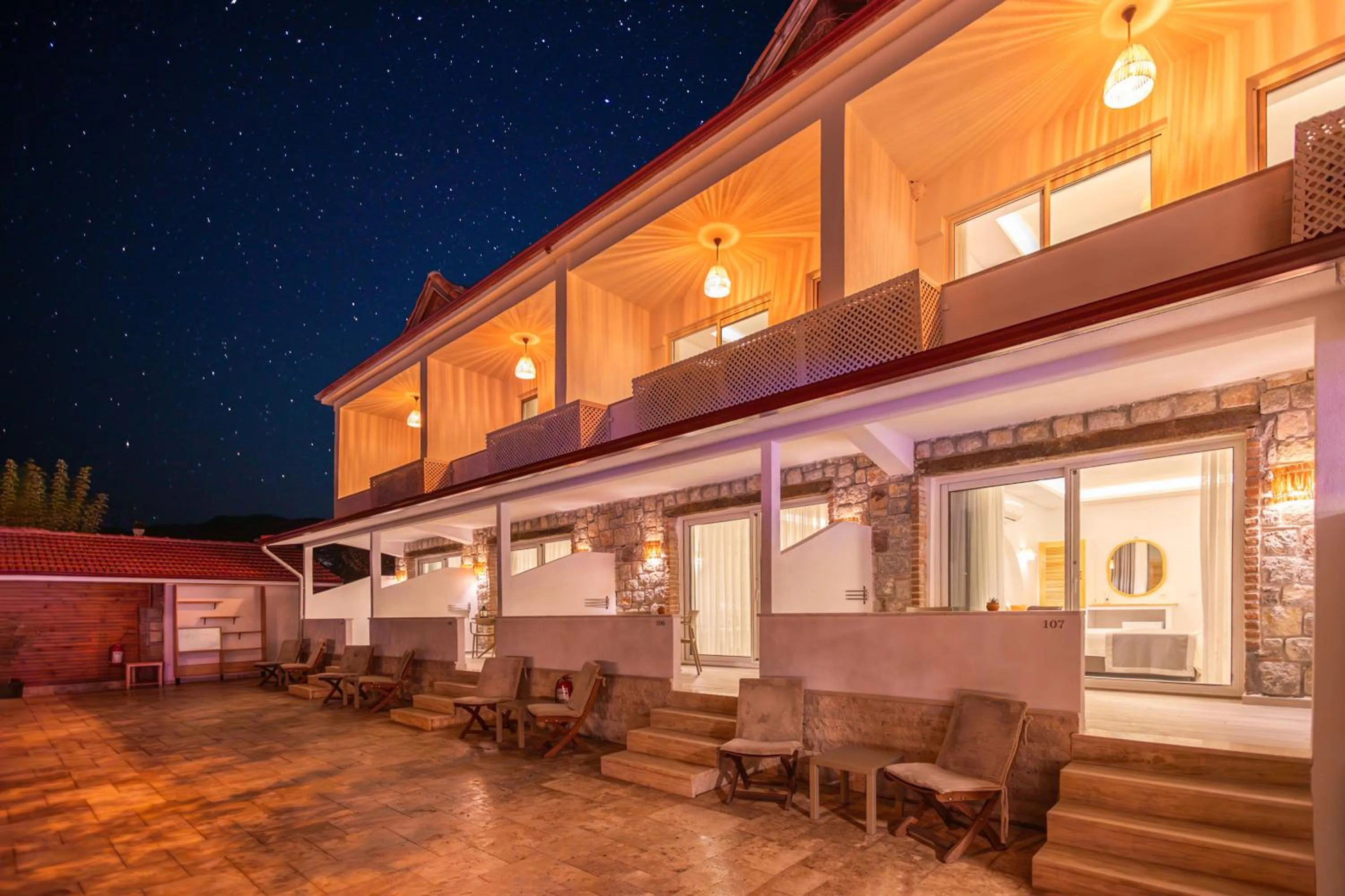 Property building in Base Selimiye