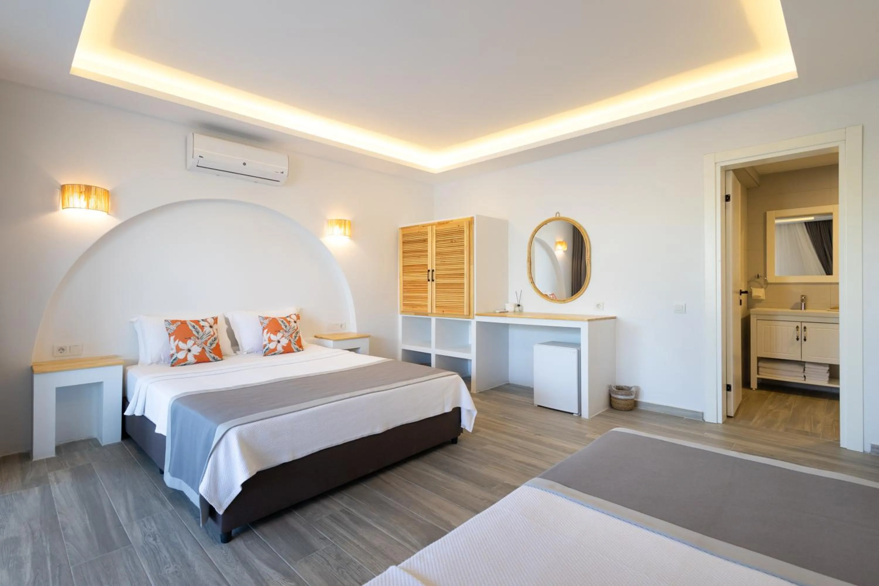 Bed in Base Selimiye