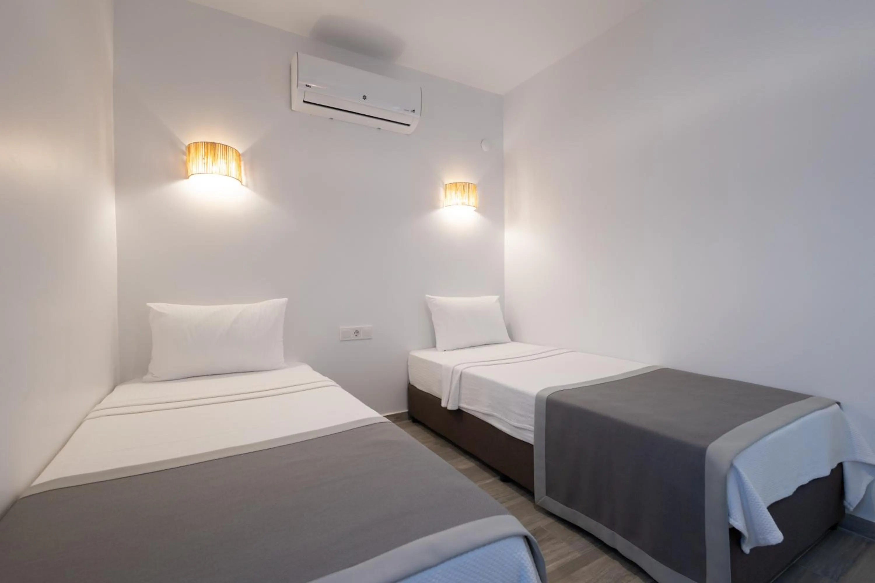 Bed in Base Selimiye