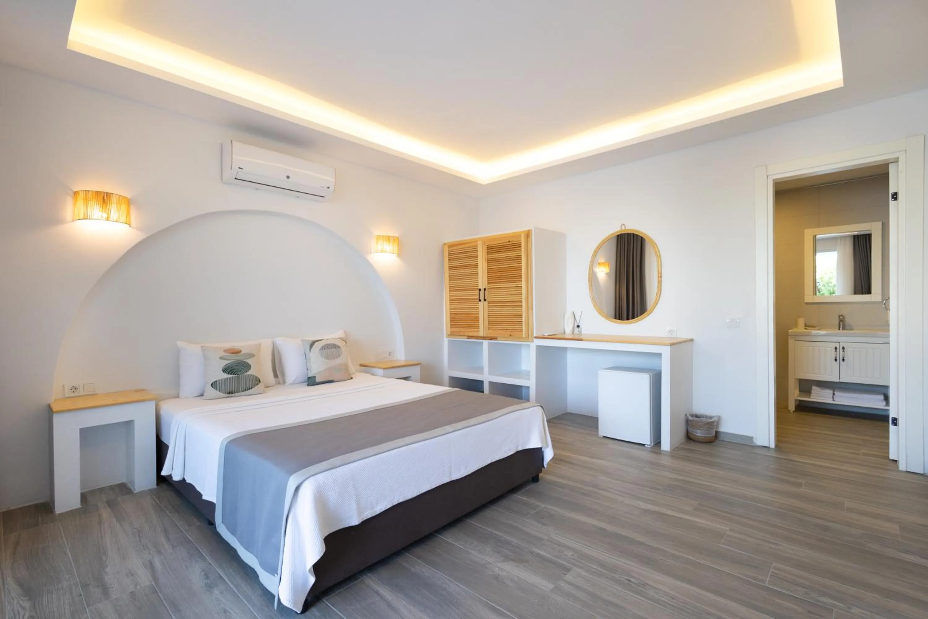 Bed in Base Selimiye