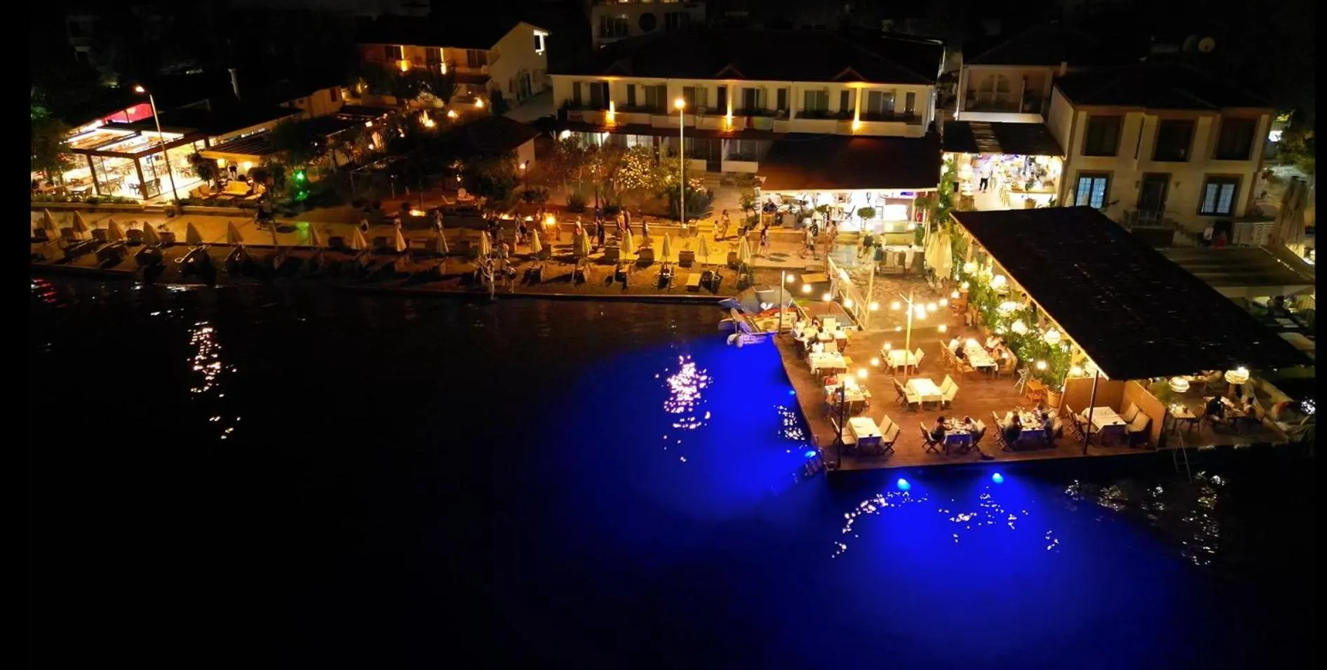 Restaurant/places to eat in Base Selimiye