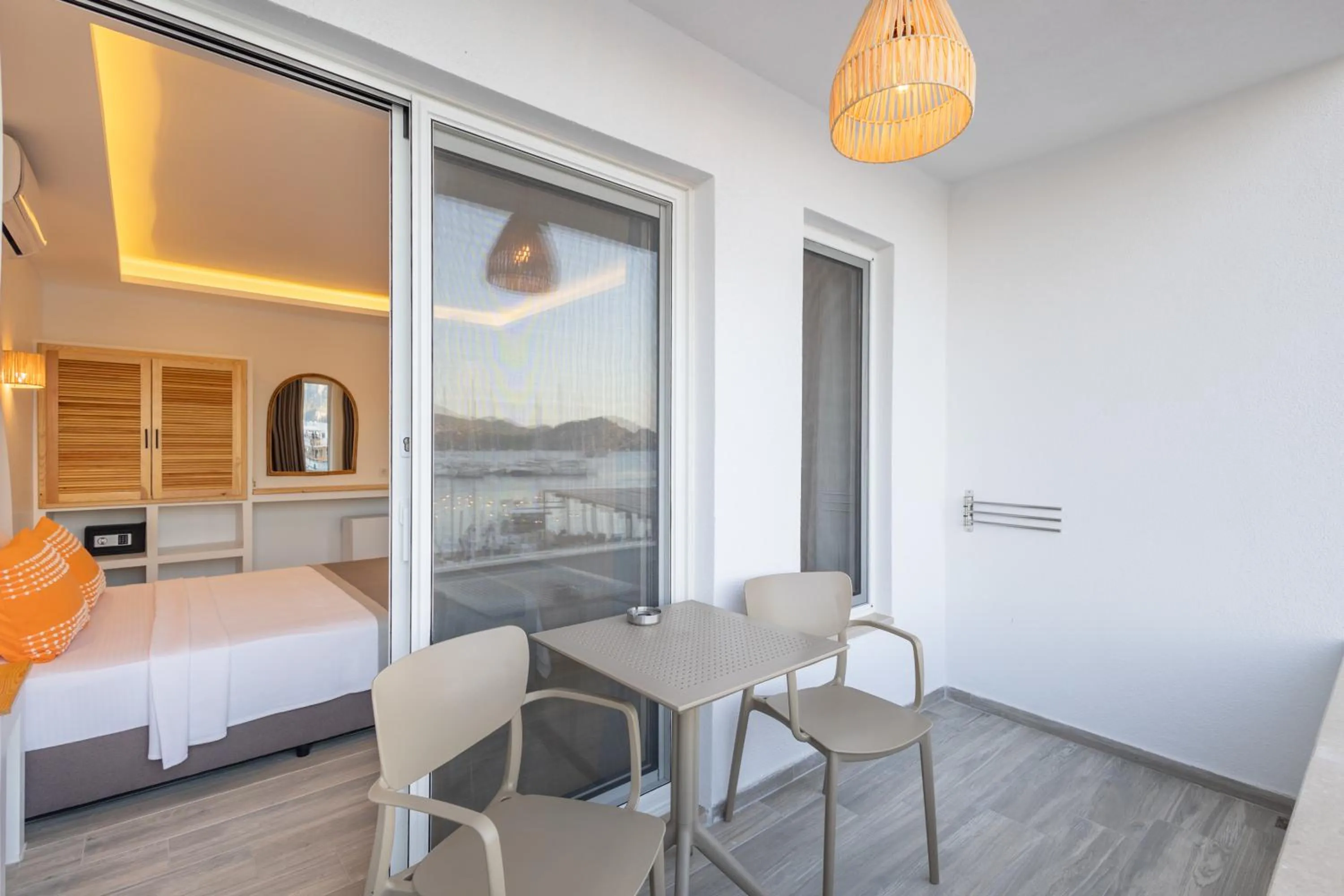 Balcony/Terrace, Bed in Base Selimiye