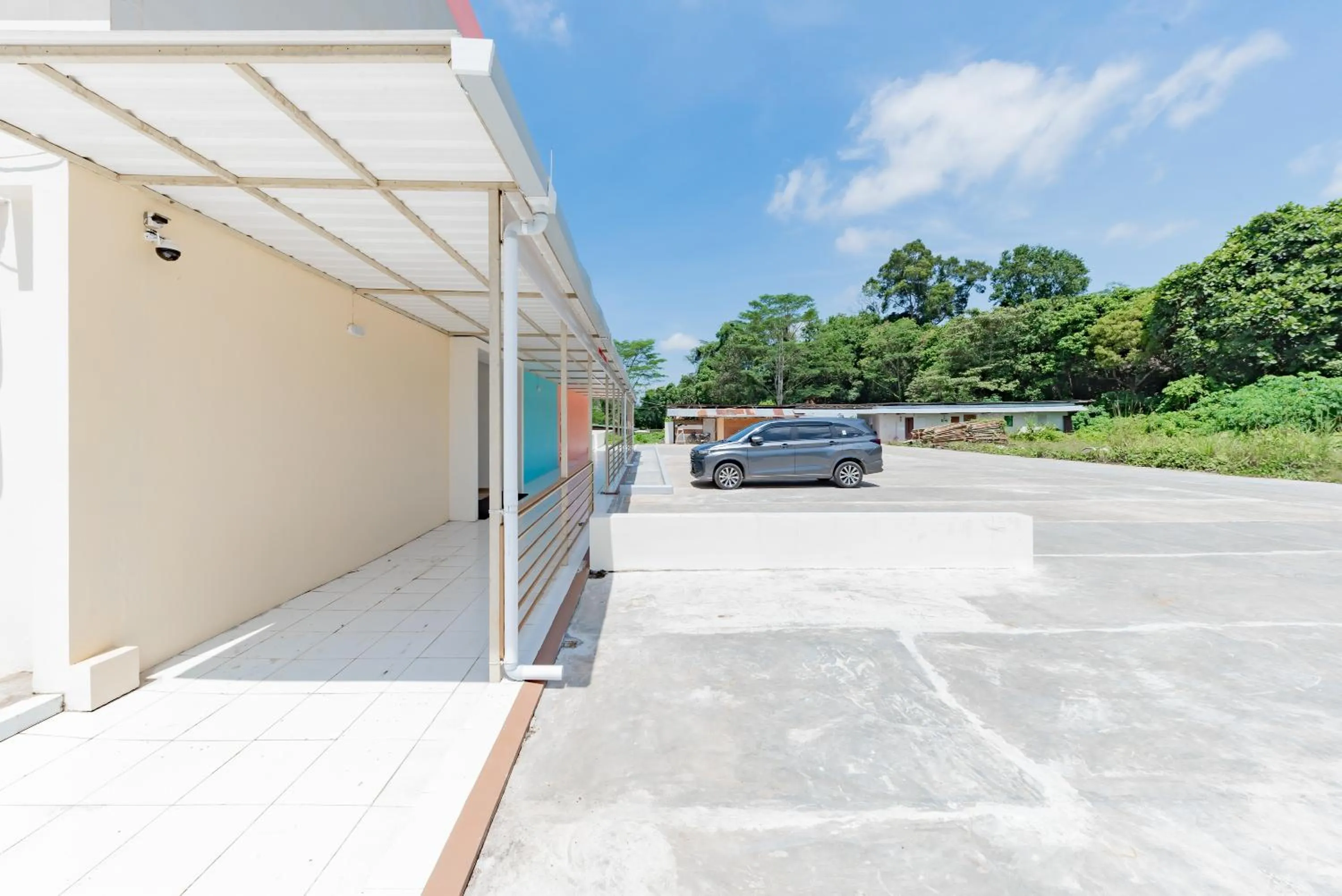 Parking in Sans Hotel Berau Square